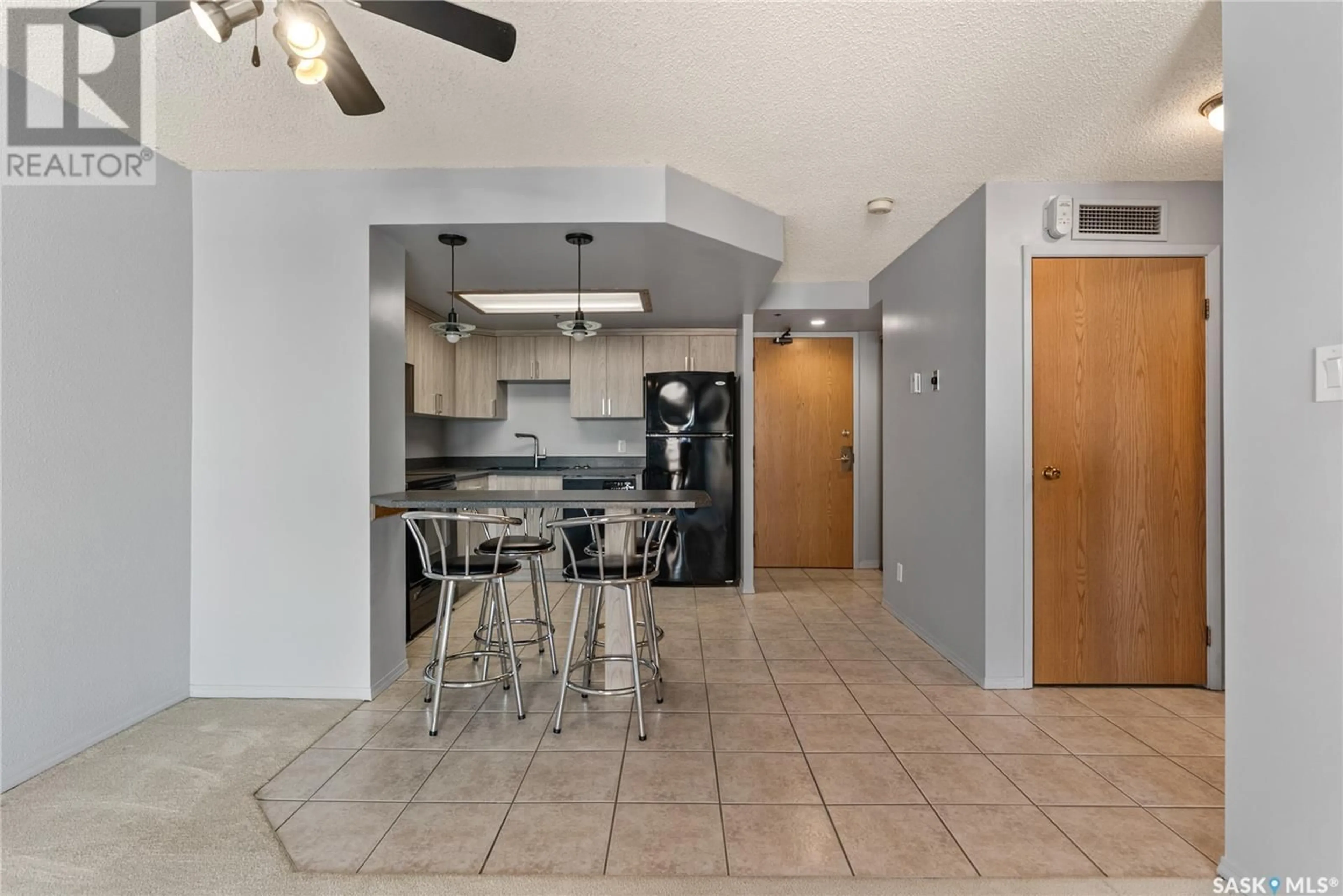 Open concept kitchen, ceramic/tile floor for 1105 311 6TH AVENUE, Saskatoon Saskatchewan S7K7A9