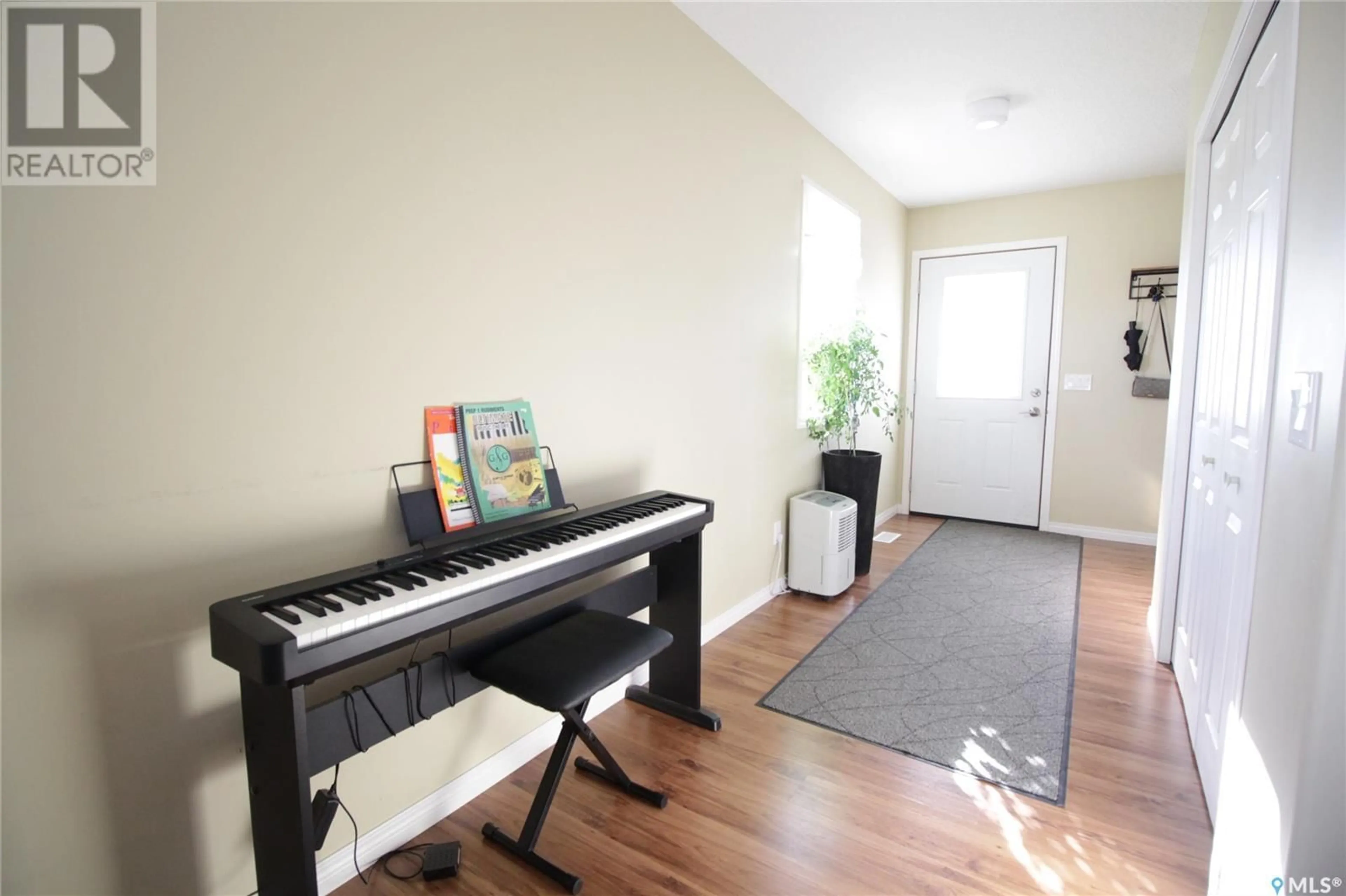 Indoor entryway for 113 ROBERTSON STREET, Maryfield Saskatchewan S0G3K0