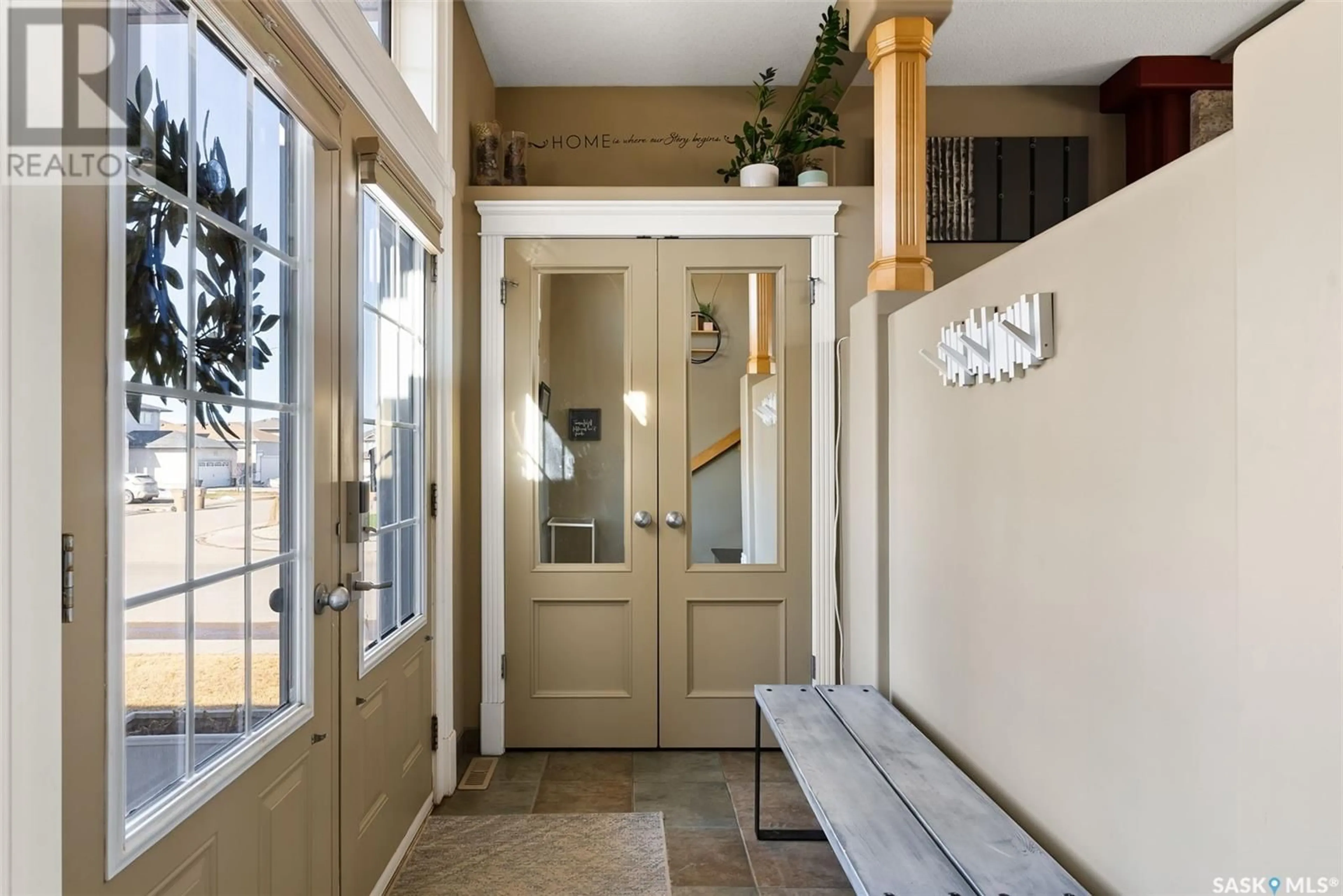 Indoor entryway for 7155 MAPLE COVE, Regina Saskatchewan S4X0E3