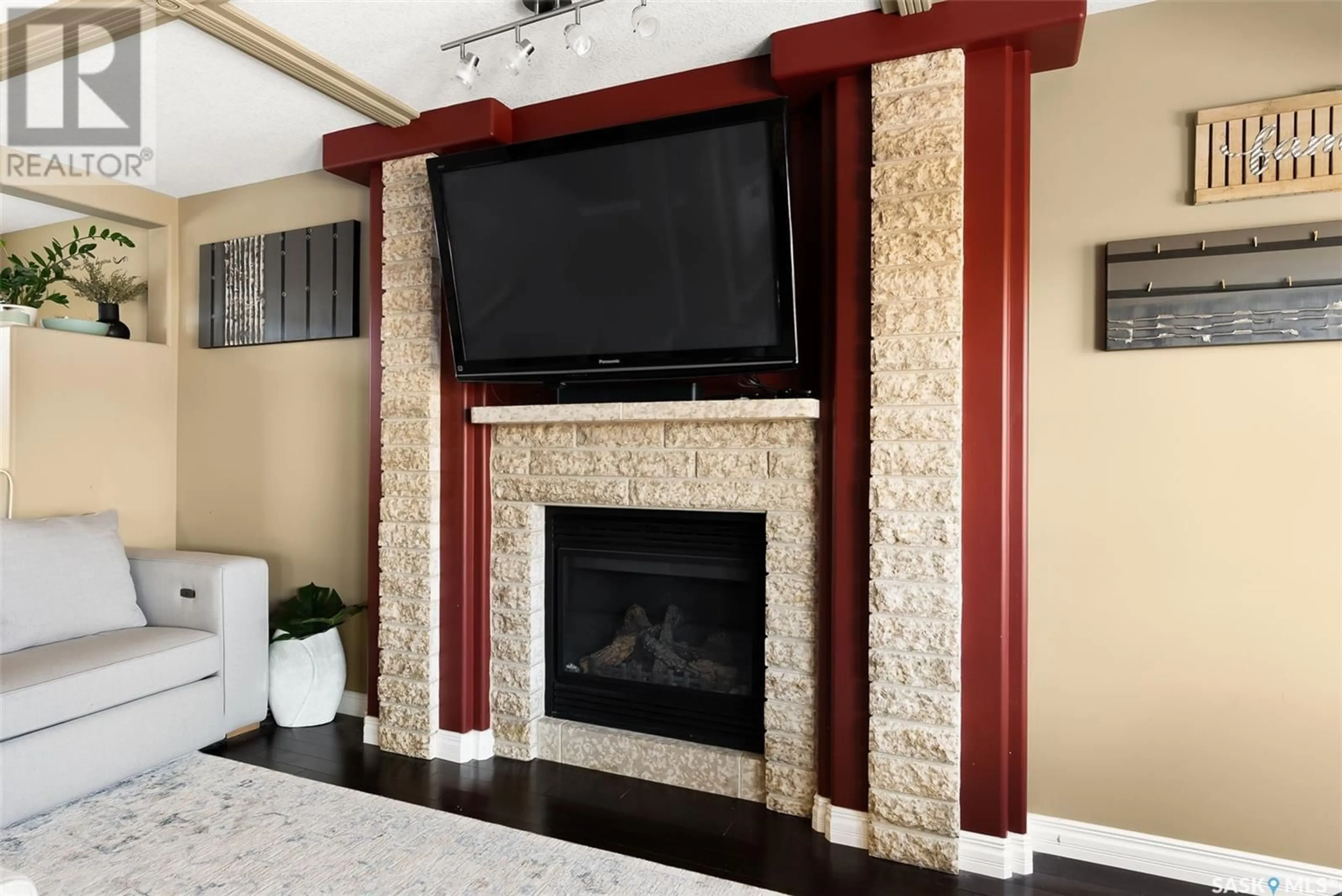 Home theater for 7155 MAPLE COVE, Regina Saskatchewan S4X0E3