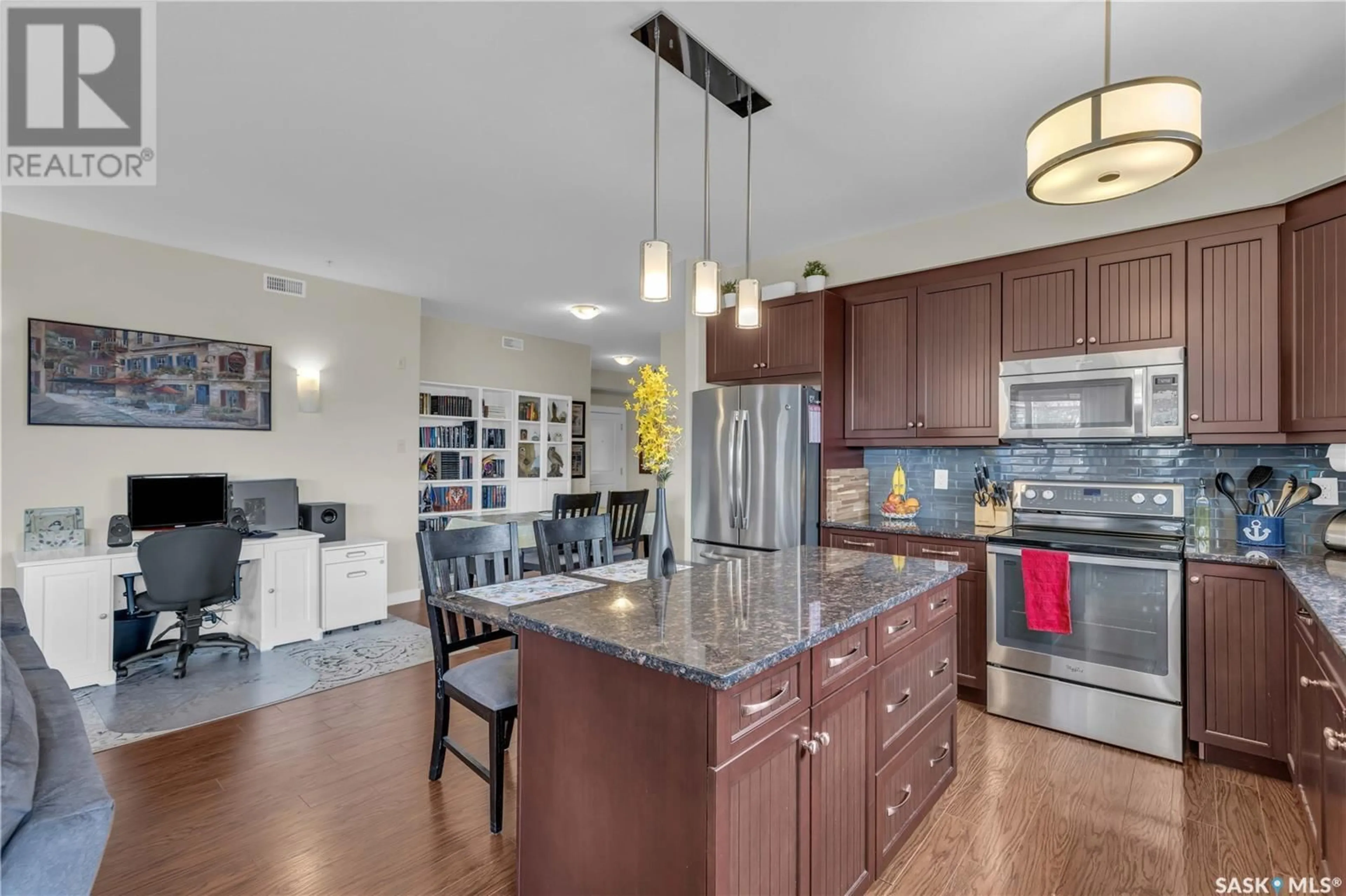 Open concept kitchen, ceramic/tile floor for 118 1035 MOSS AVENUE, Saskatoon Saskatchewan S7H2E5
