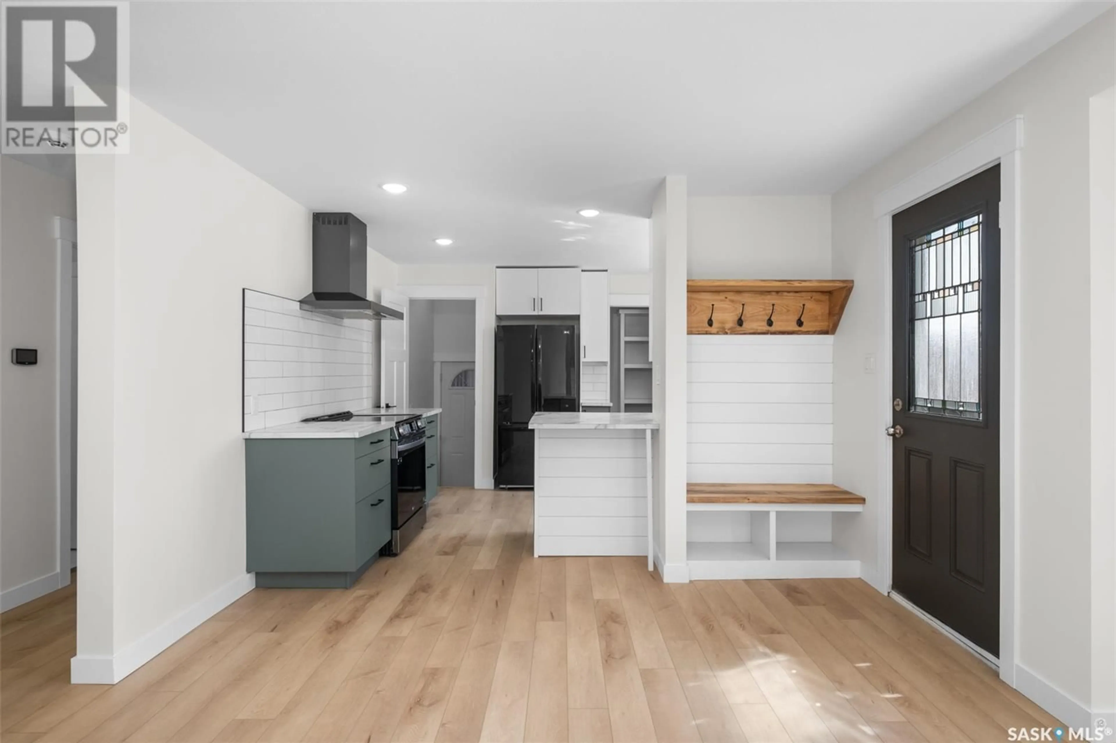 Open concept kitchen, unknown for 736 3RD STREET, Prince Albert Saskatchewan S6V0H8