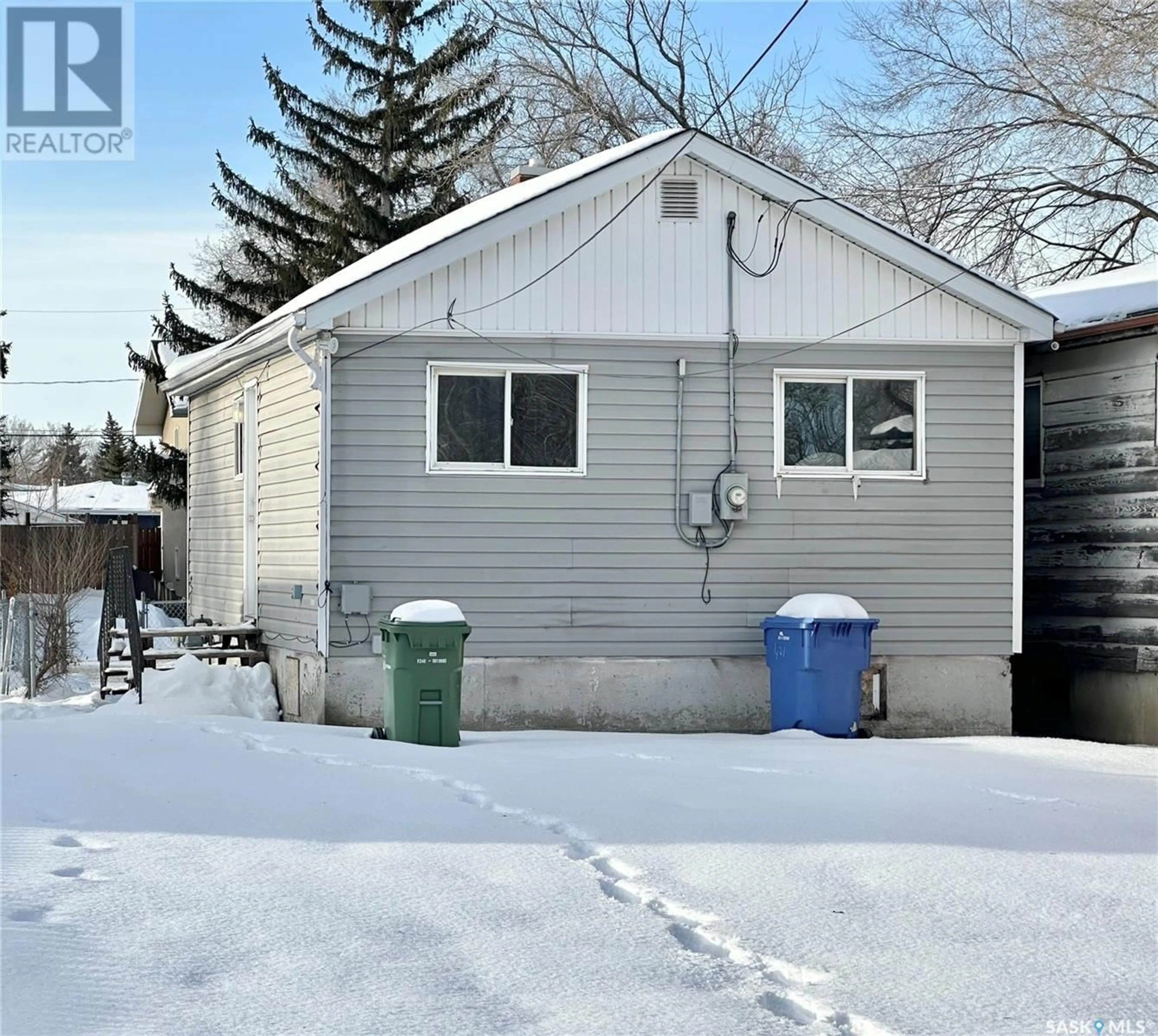 Shed for 421 ALEXANDRA STREET, Regina Saskatchewan S4R4W6