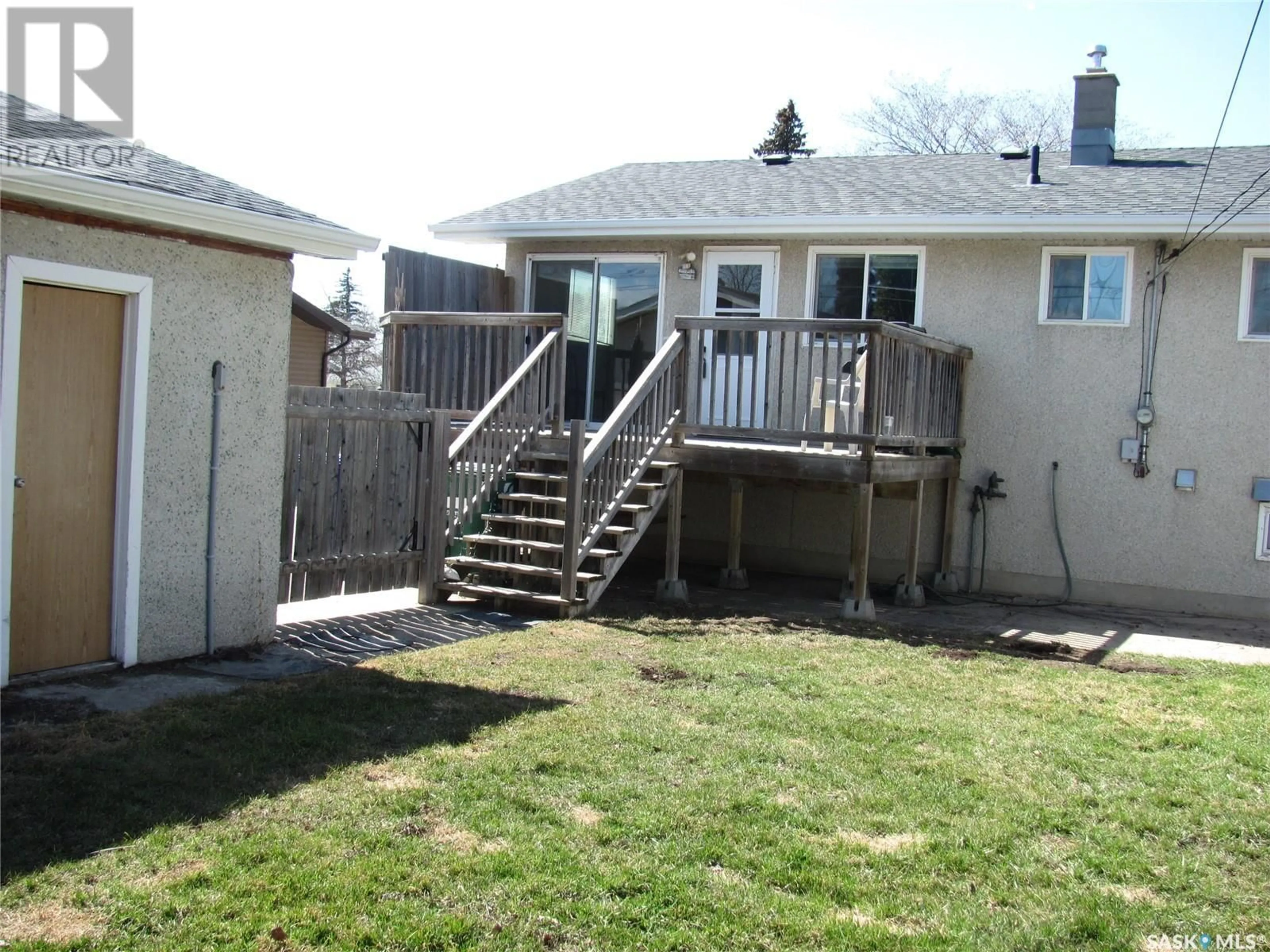 Patio, unknown for 126 O'NEIL CRESCENT, Saskatoon Saskatchewan S7N1W8