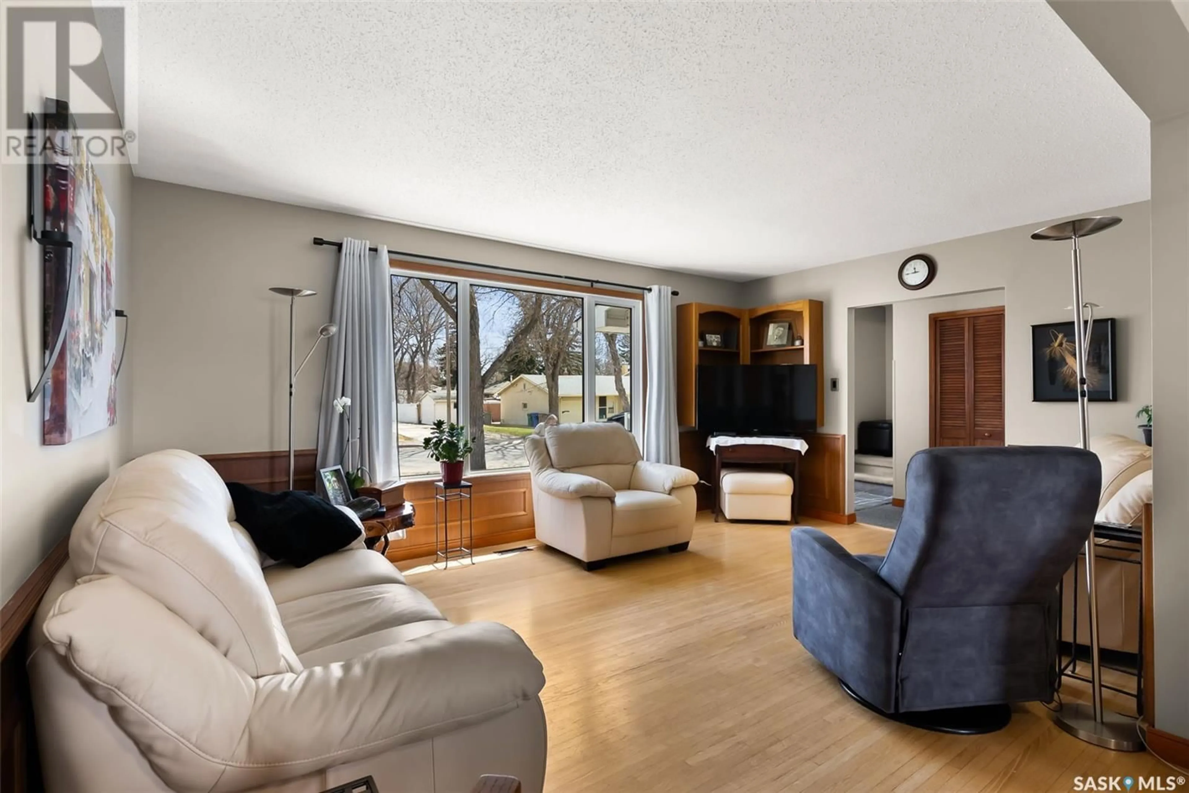 Living room with furniture, unknown for 6 MCCAUL CRESCENT, Regina Saskatchewan S4R3X1