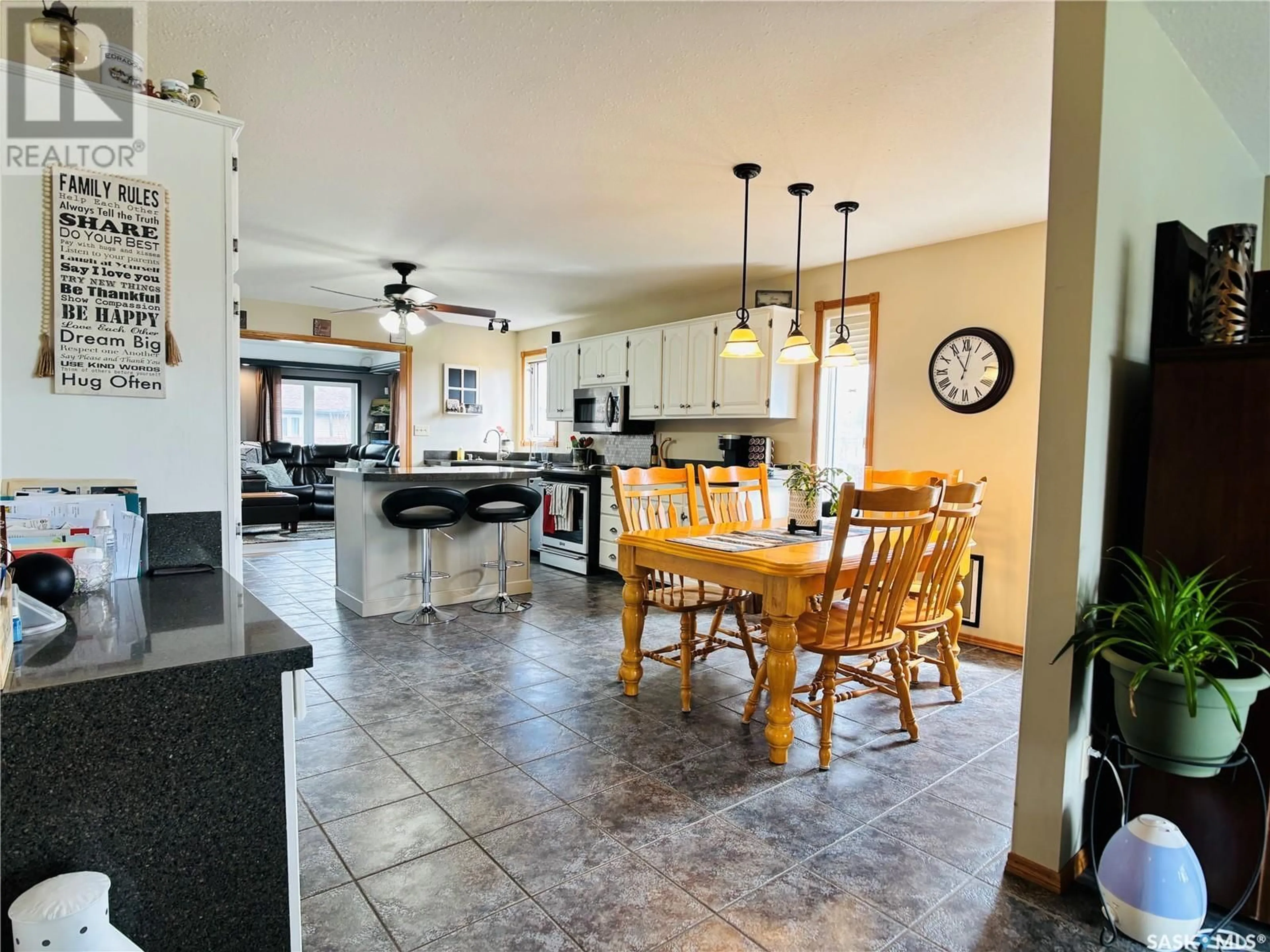 Open concept kitchen, ceramic/tile floor for 409 PETTERSON DRIVE, Estevan Saskatchewan S4A2P3