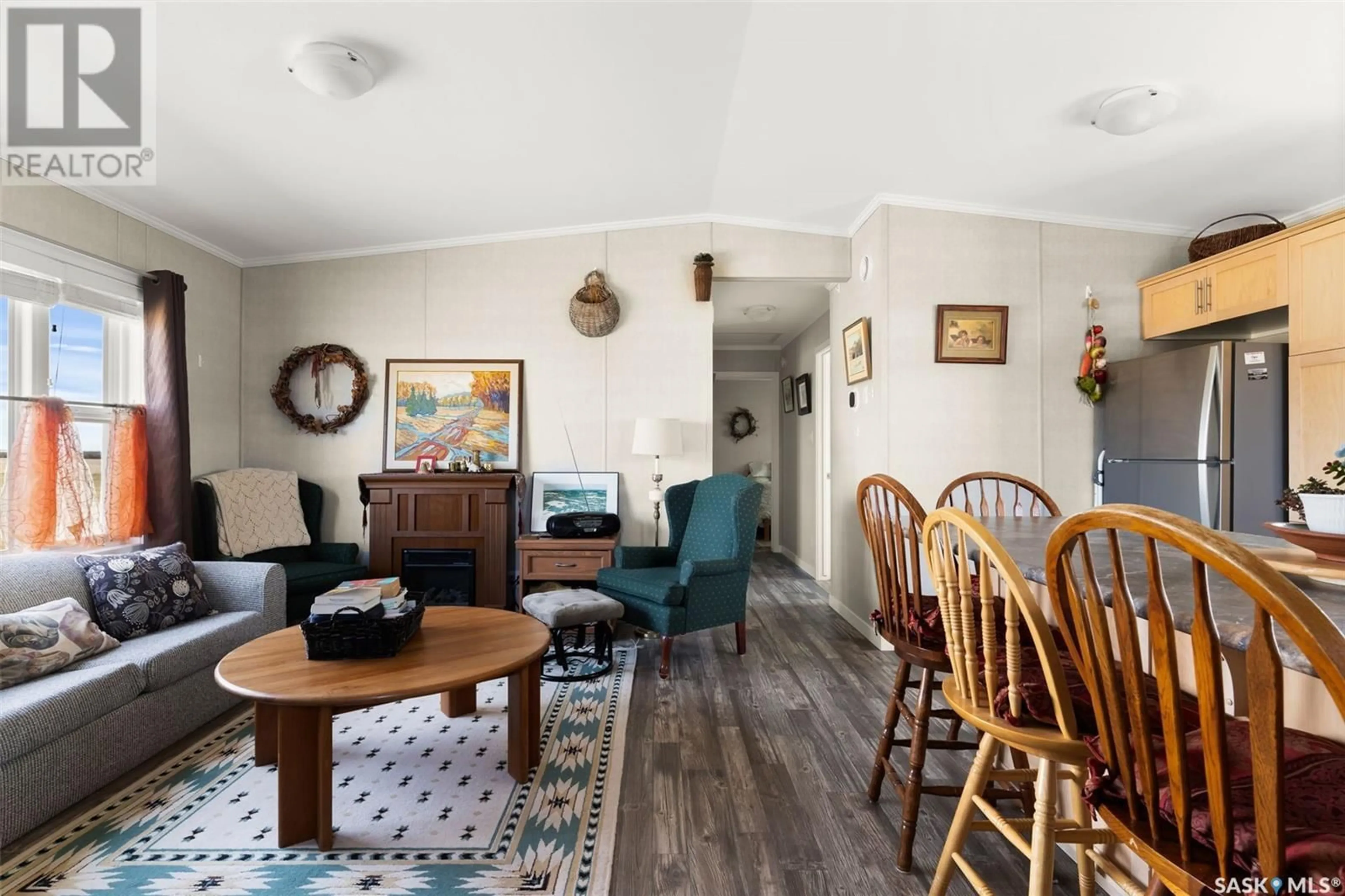 Living room with furniture, unknown for 213 BARBER ROAD, Collingwood Lakeshore Estates Saskatchewan S0G4V0