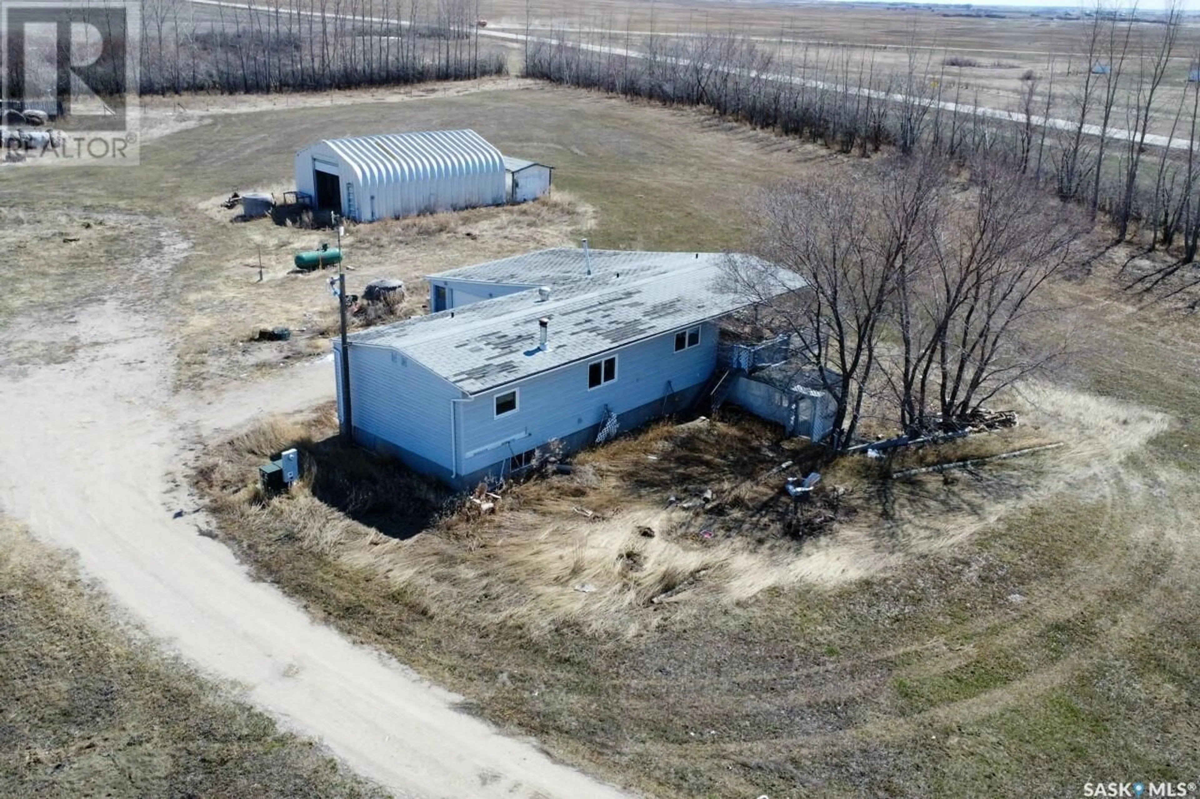 A pic from outside/outdoor area/front of a property/back of a property/a pic from drone, building for WALTERS ACREAGE, Mckillop Rm No. 220 Saskatchewan S0G4V0