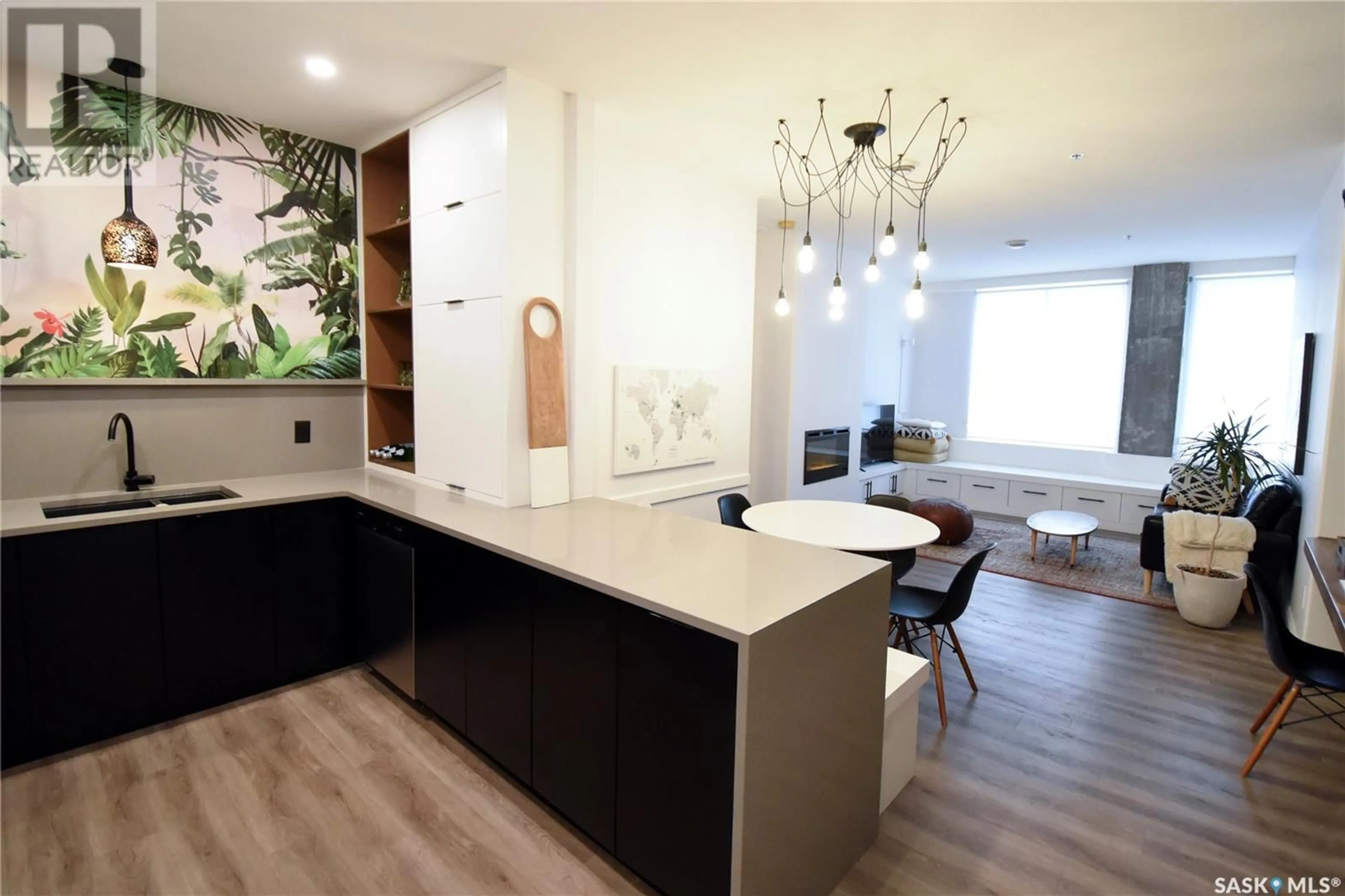 Open concept kitchen, unknown for 1867 - 1105 HAMILTON STREET, Regina Saskatchewan S4P2C2