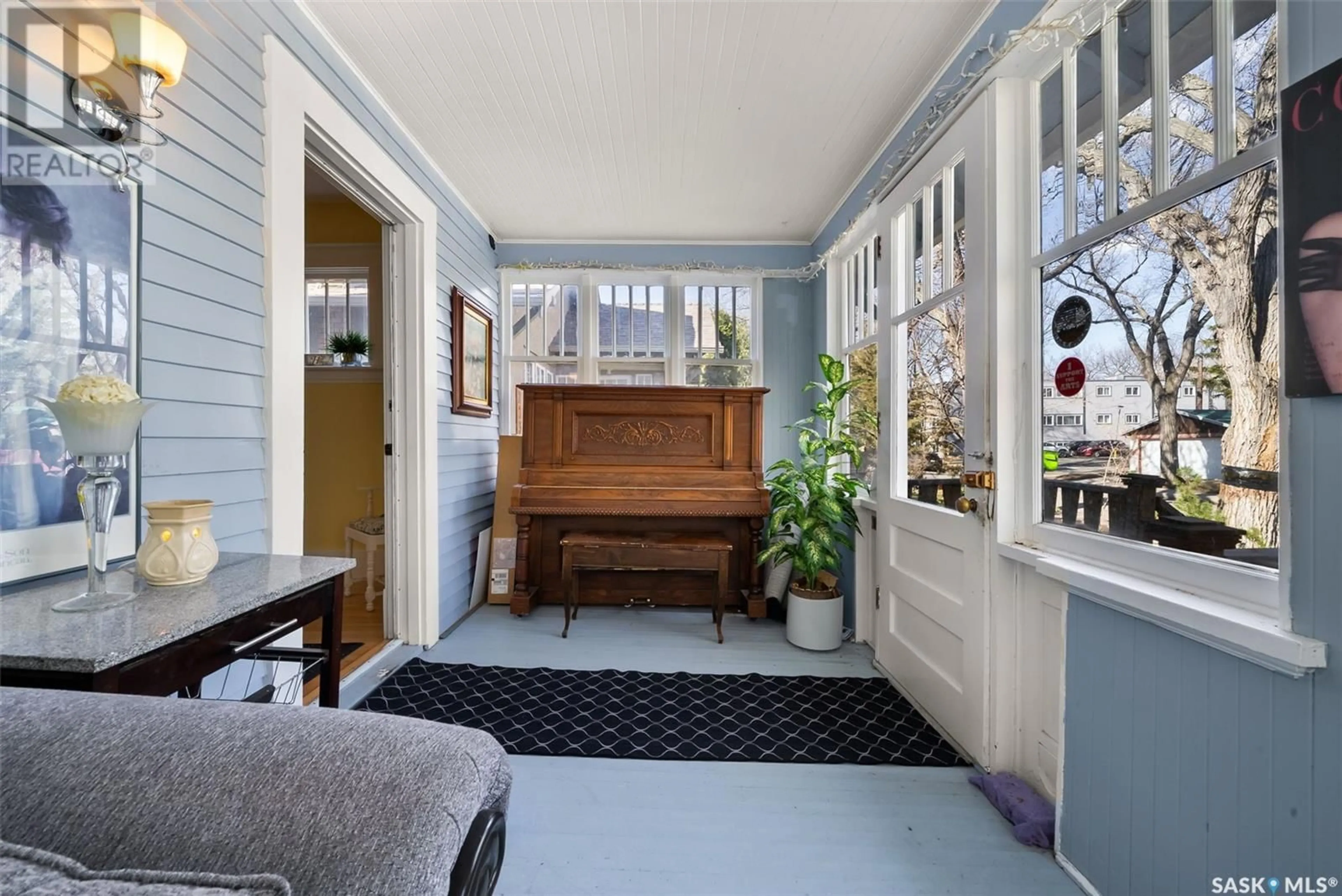 Indoor entryway for 2140 MONTAGUE STREET, Regina Saskatchewan S4T3J9