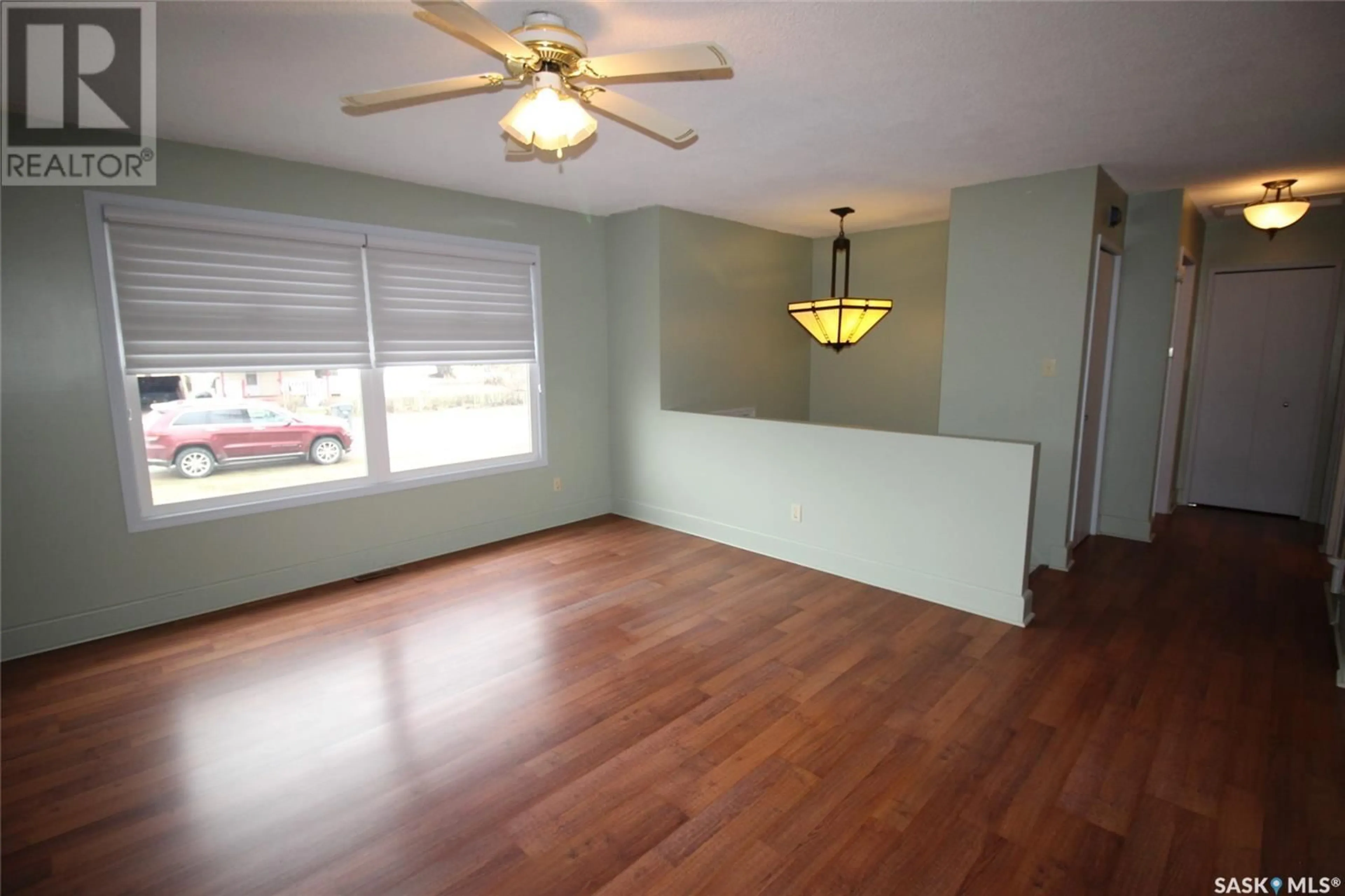A pic of a room for 128 1ST STREET, Frontier Saskatchewan S0N0W0