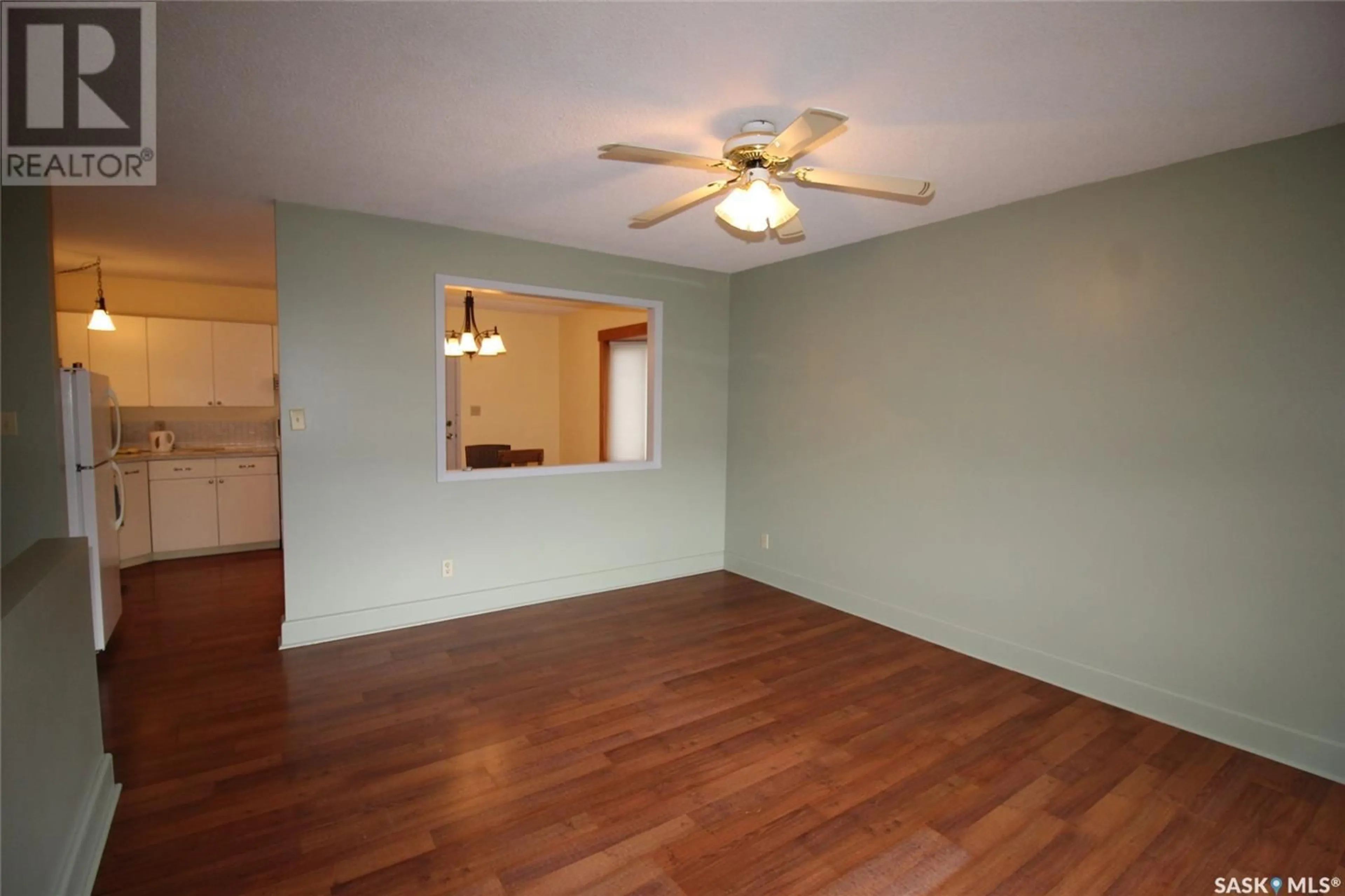 A pic of a room for 128 1ST STREET, Frontier Saskatchewan S0N0W0