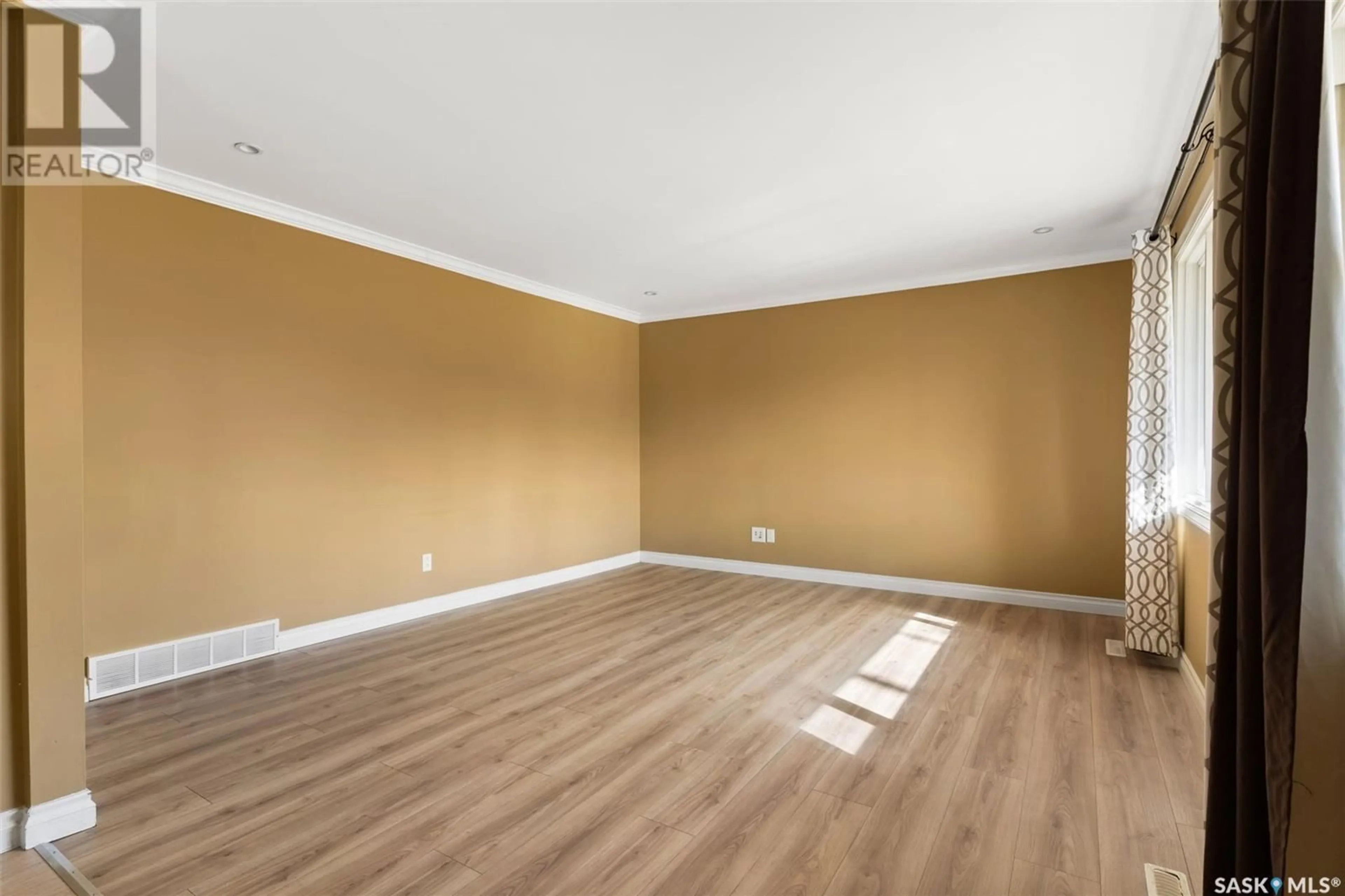A pic of a room for 8 DERBY STREET, Regina Saskatchewan S4R4E8
