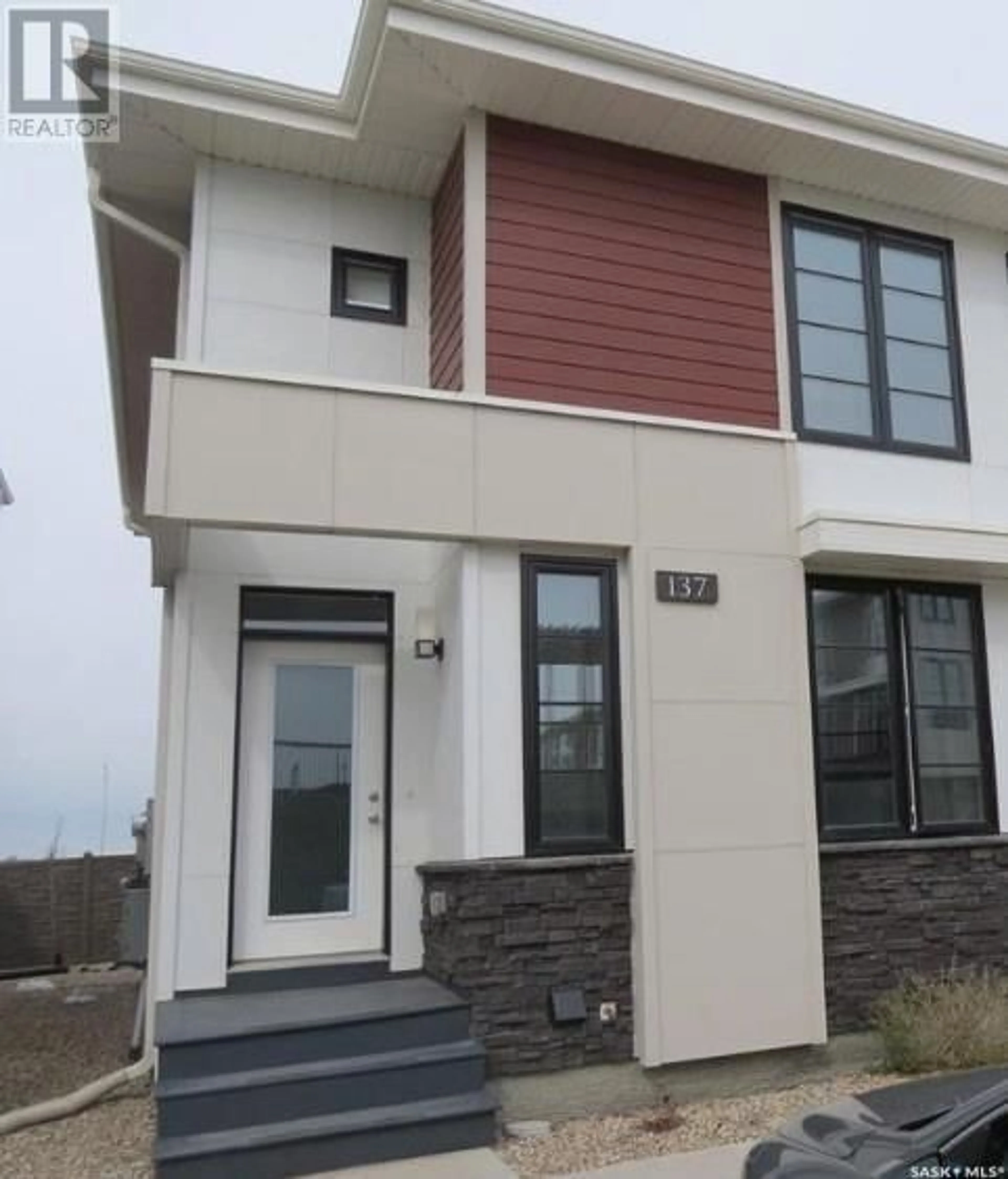 Home with vinyl exterior material, street for 137 3229 ELGAARD DRIVE, Regina Saskatchewan S4X0L2