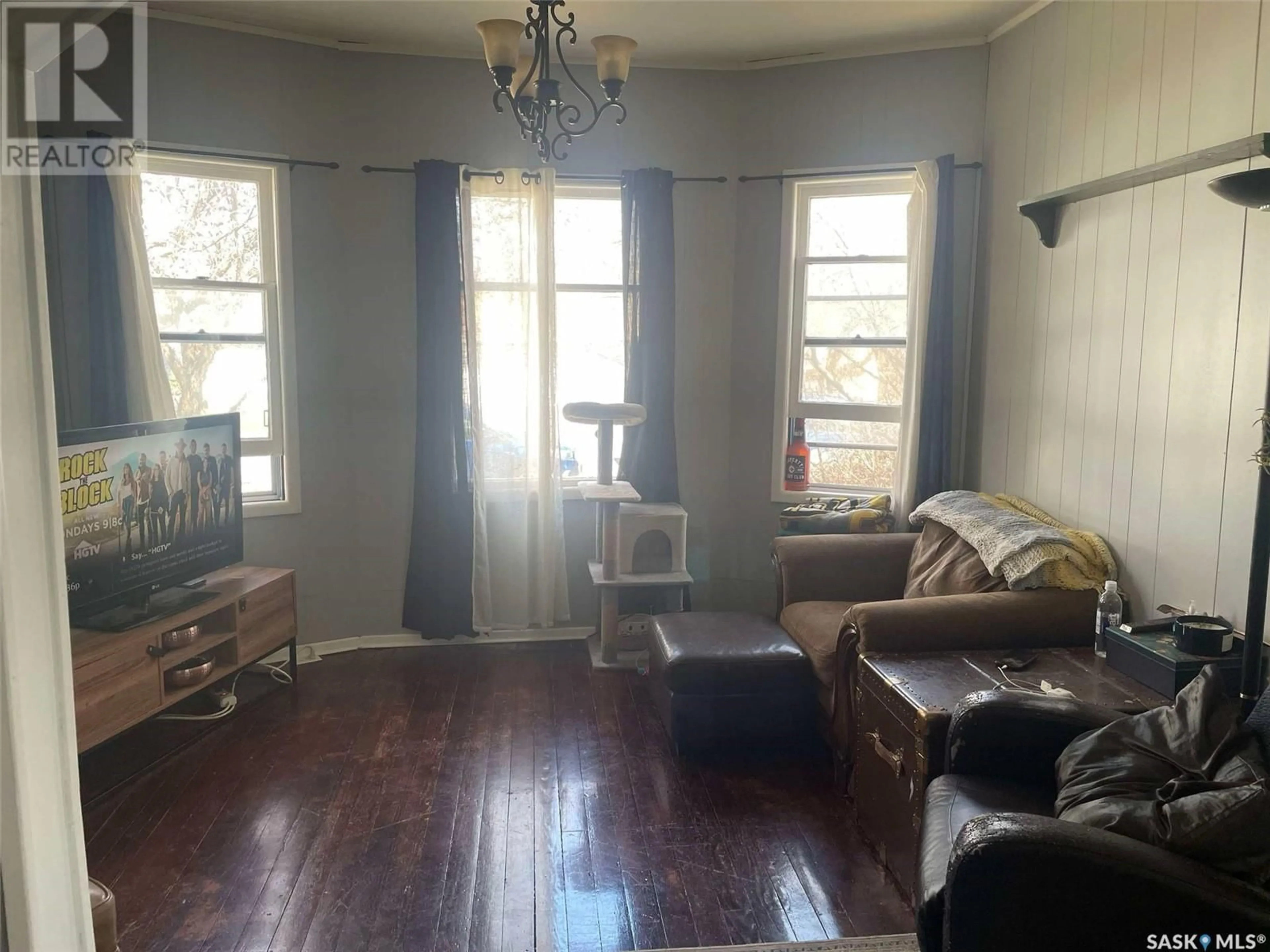 A pic of a room for 416 10TH AVENUE, Moose Jaw Saskatchewan S6H4K5