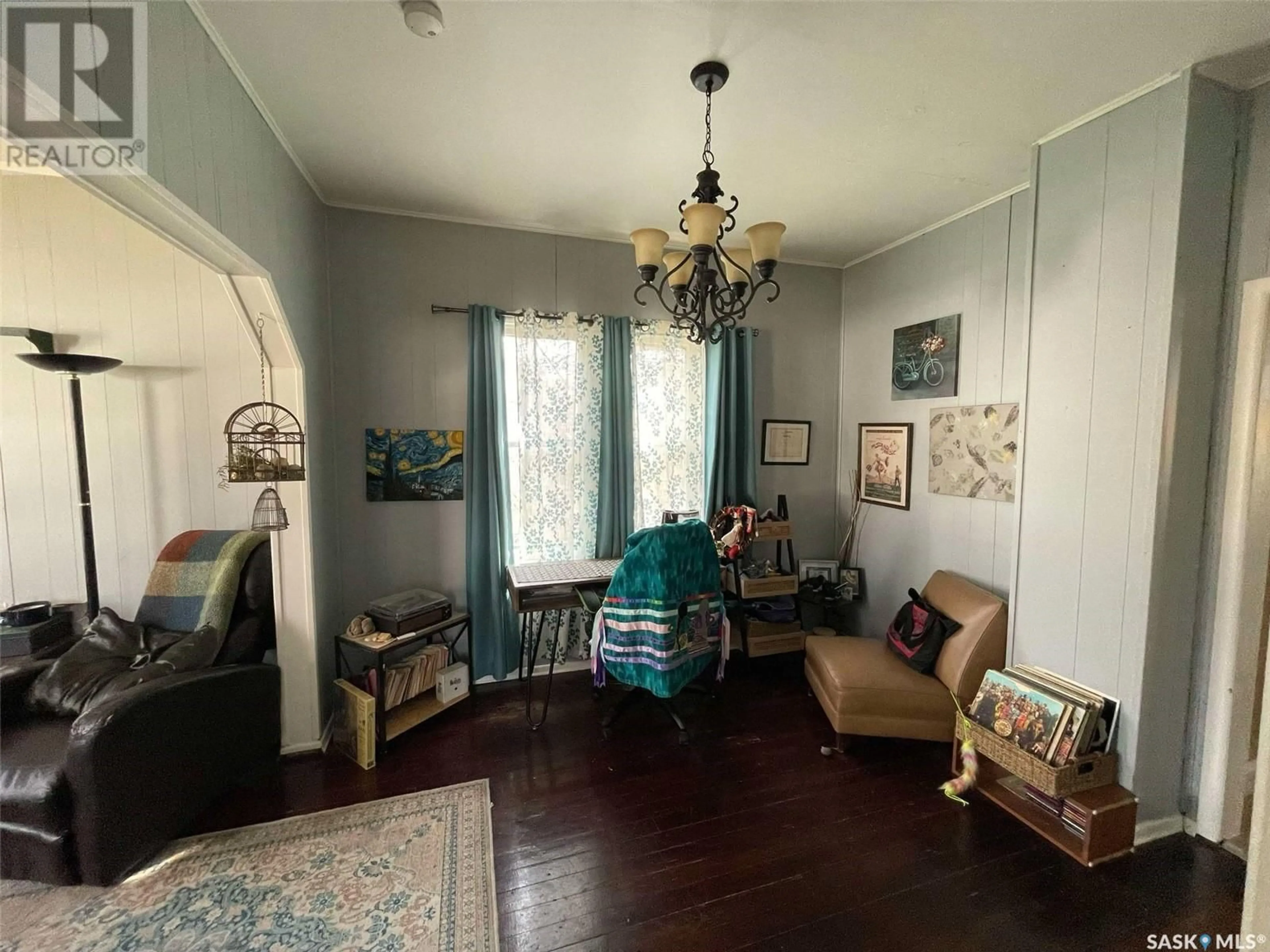 A pic of a room for 416 10TH AVENUE, Moose Jaw Saskatchewan S6H4K5
