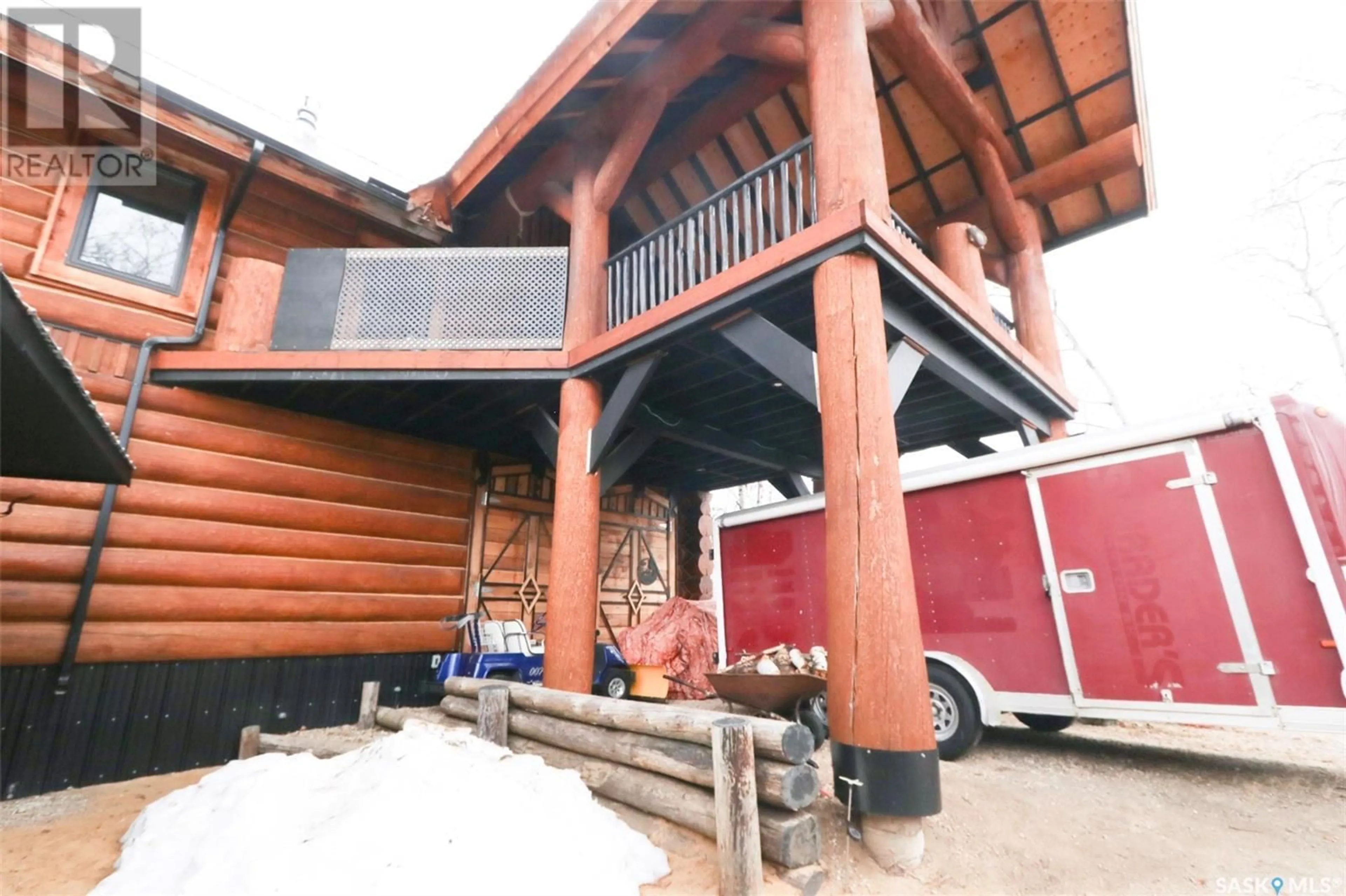 Patio, building for 1514 DEERFOOT TRAIL, Burgis Beach Saskatchewan S0A4C0