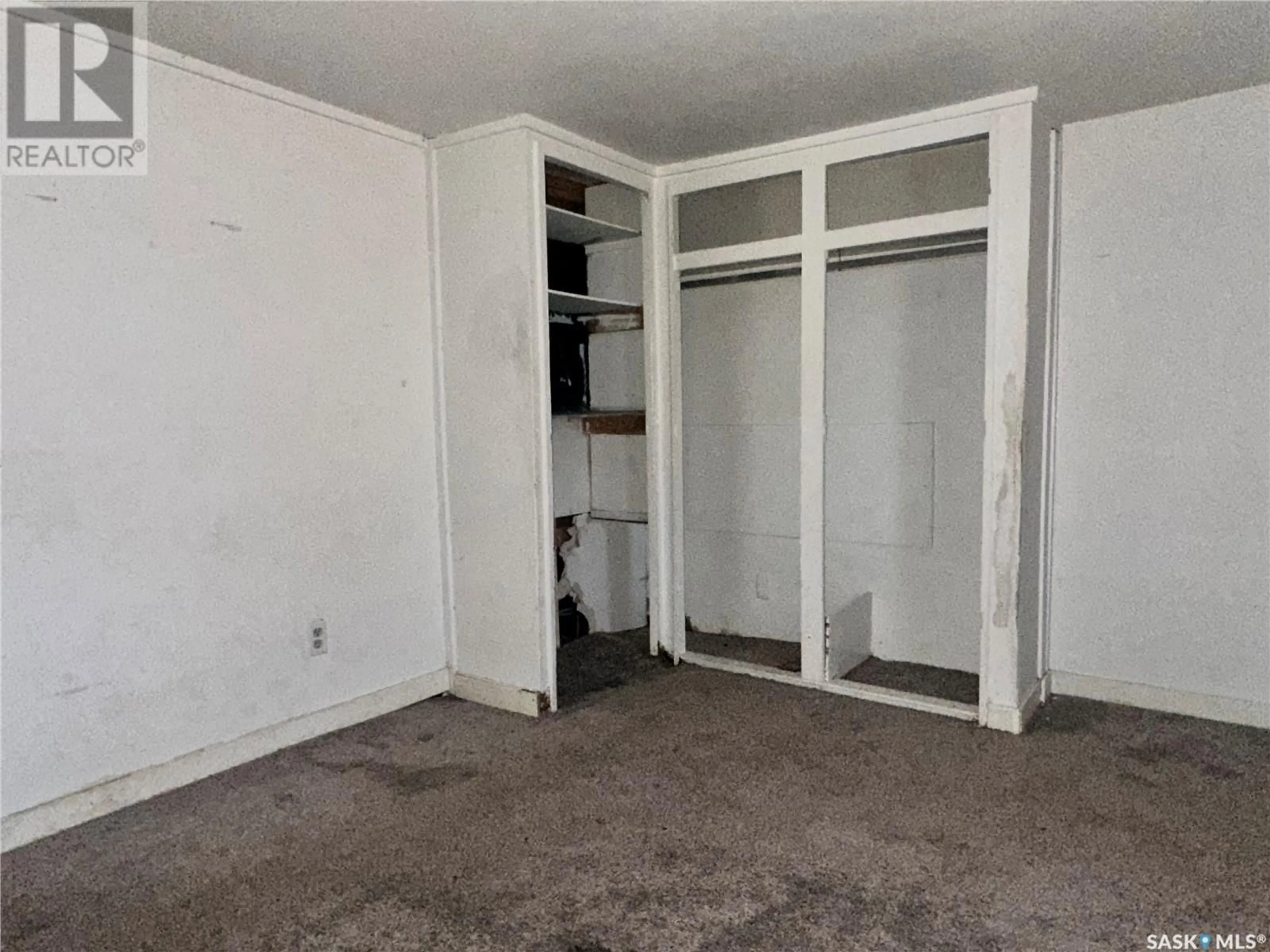 A pic of a room for 1050 VAUGHAN STREET, Moose Jaw Saskatchewan S6H5P2