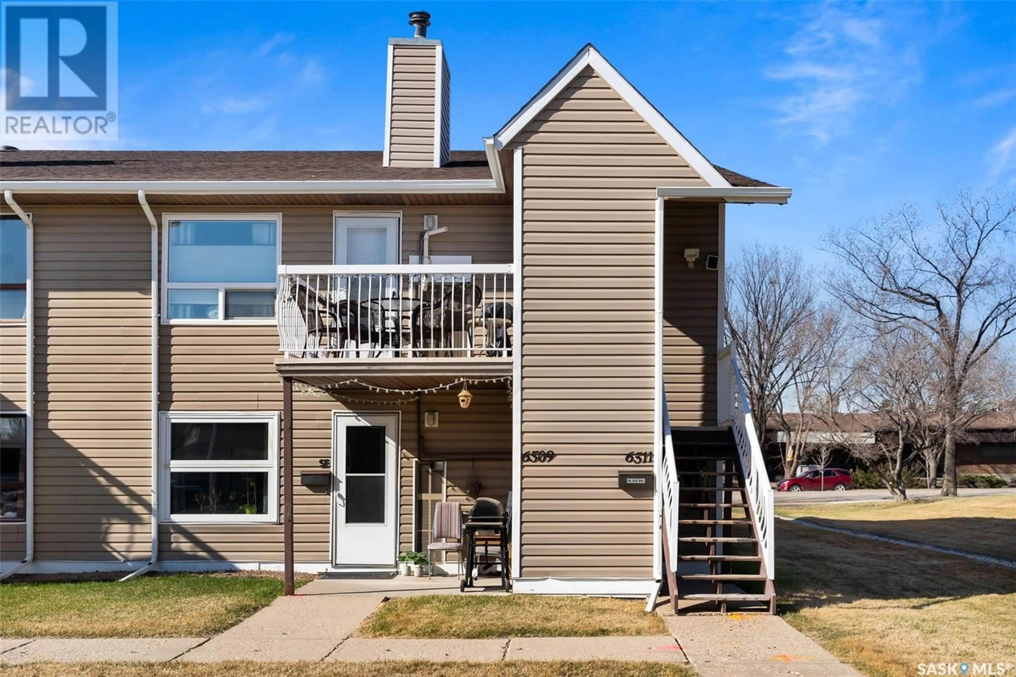 Home with vinyl exterior material, water/lake/river/ocean view for 6511 ROCHDALE BOULEVARD, Regina Saskatchewan S4X2Z1