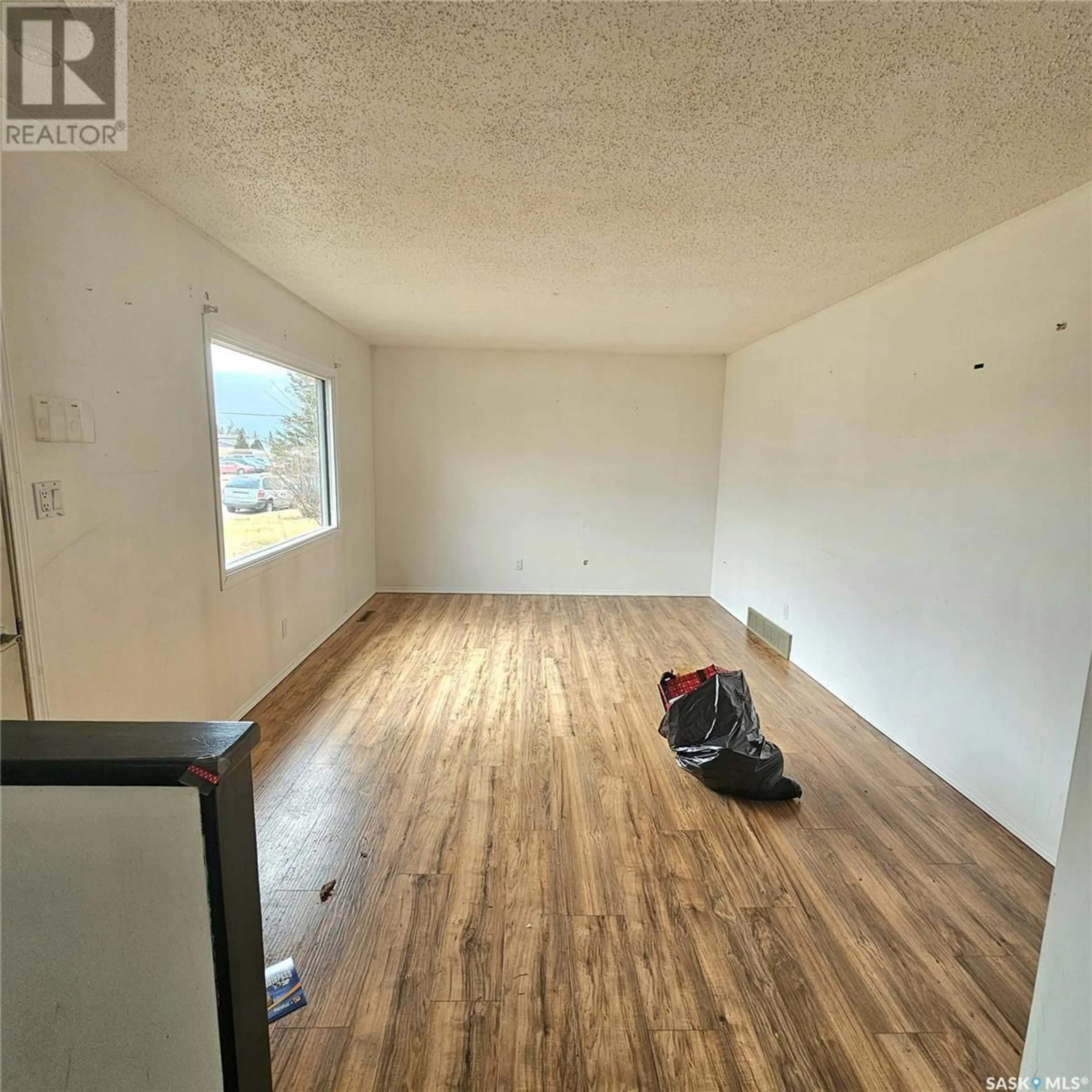 A pic of a room for 519 COCHIN AVENUE, Meadow Lake Saskatchewan S9X1B4