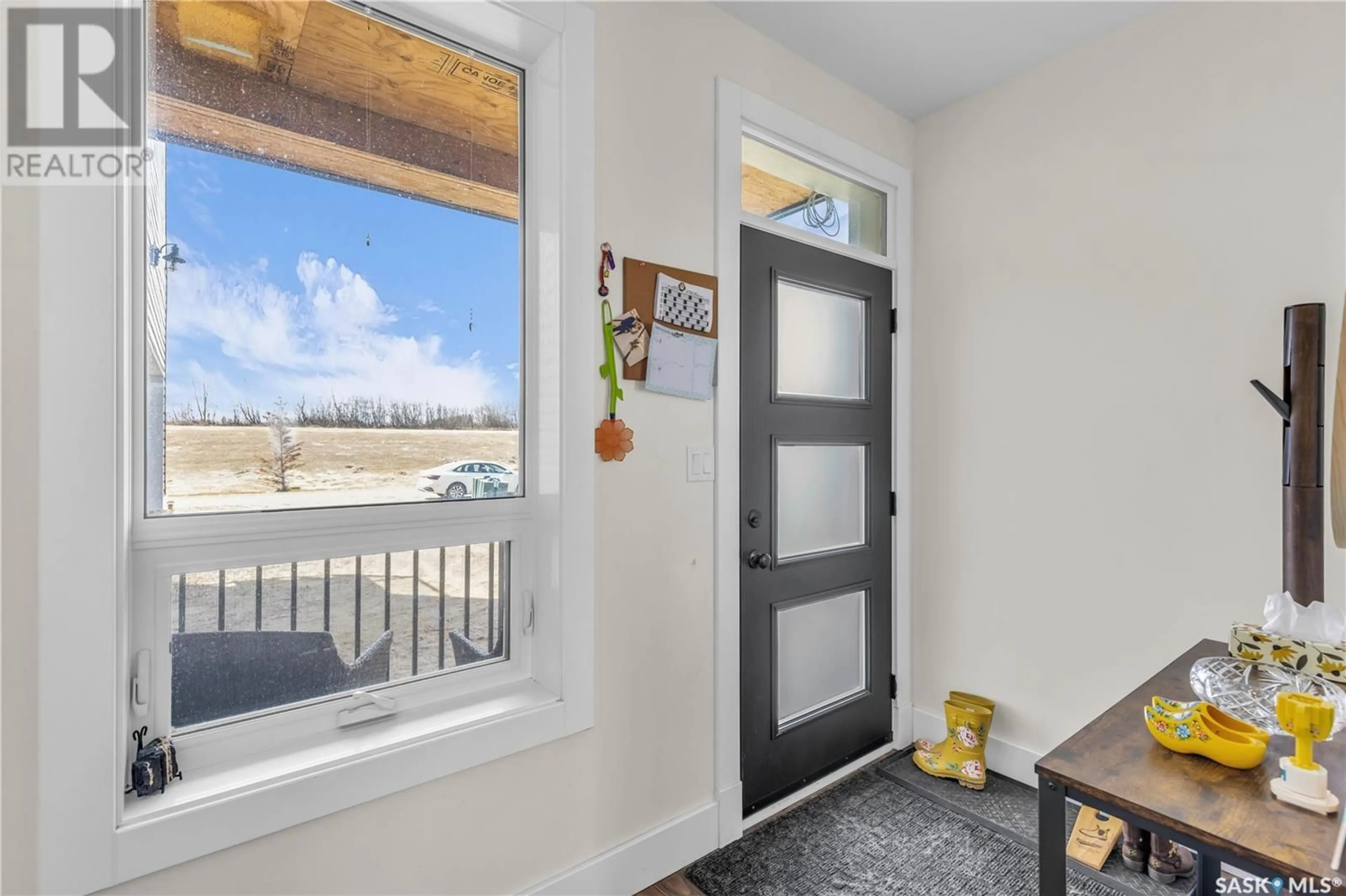 Indoor entryway for 640 LAKESHORE DRIVE, Meota Saskatchewan S0M1X0