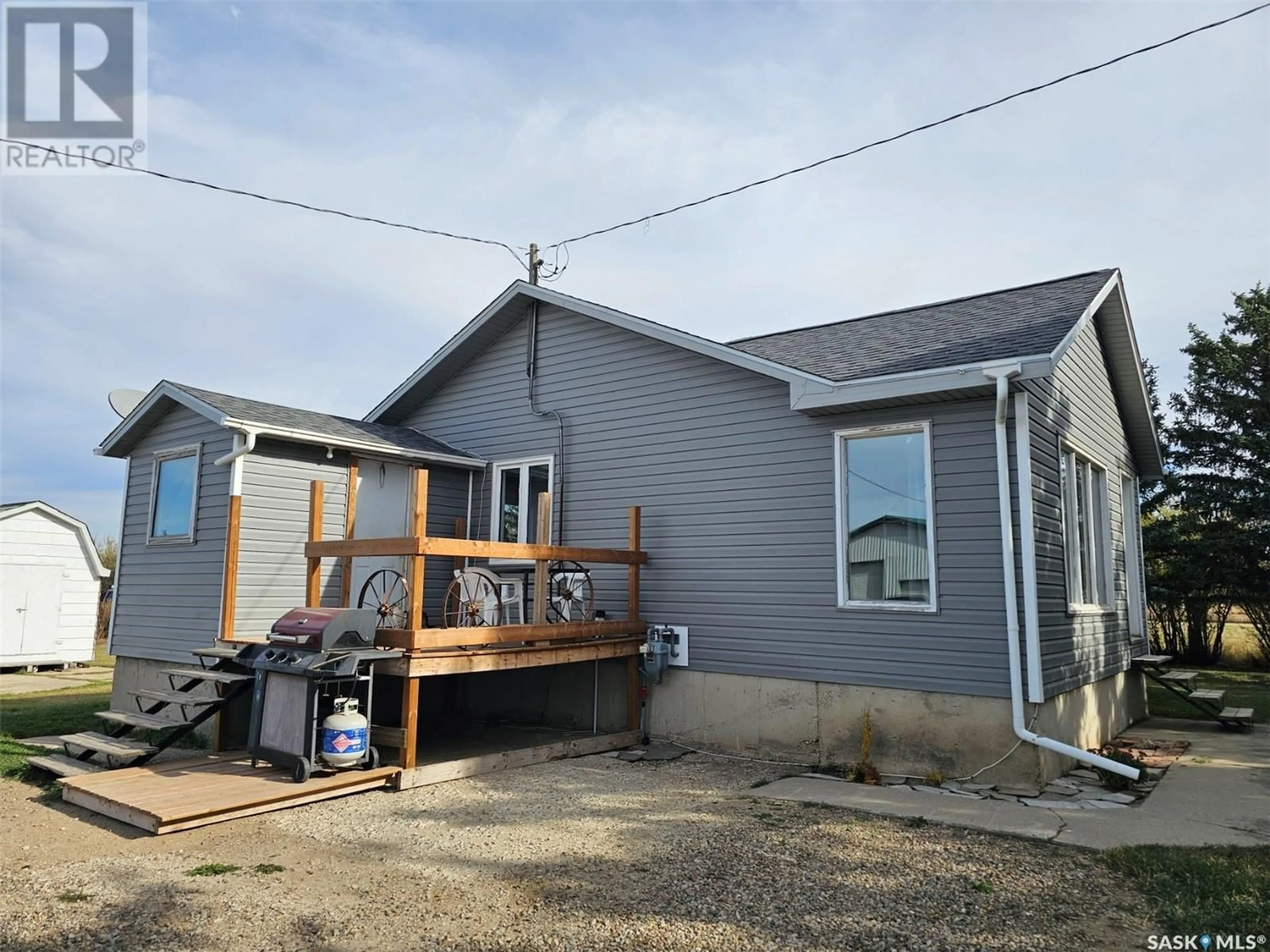 A pic from outside/outdoor area/front of a property/back of a property/a pic from drone, building for 132 CENTENNIAL STREET, Swift Current Rm No. 137 Saskatchewan S0N2Y0