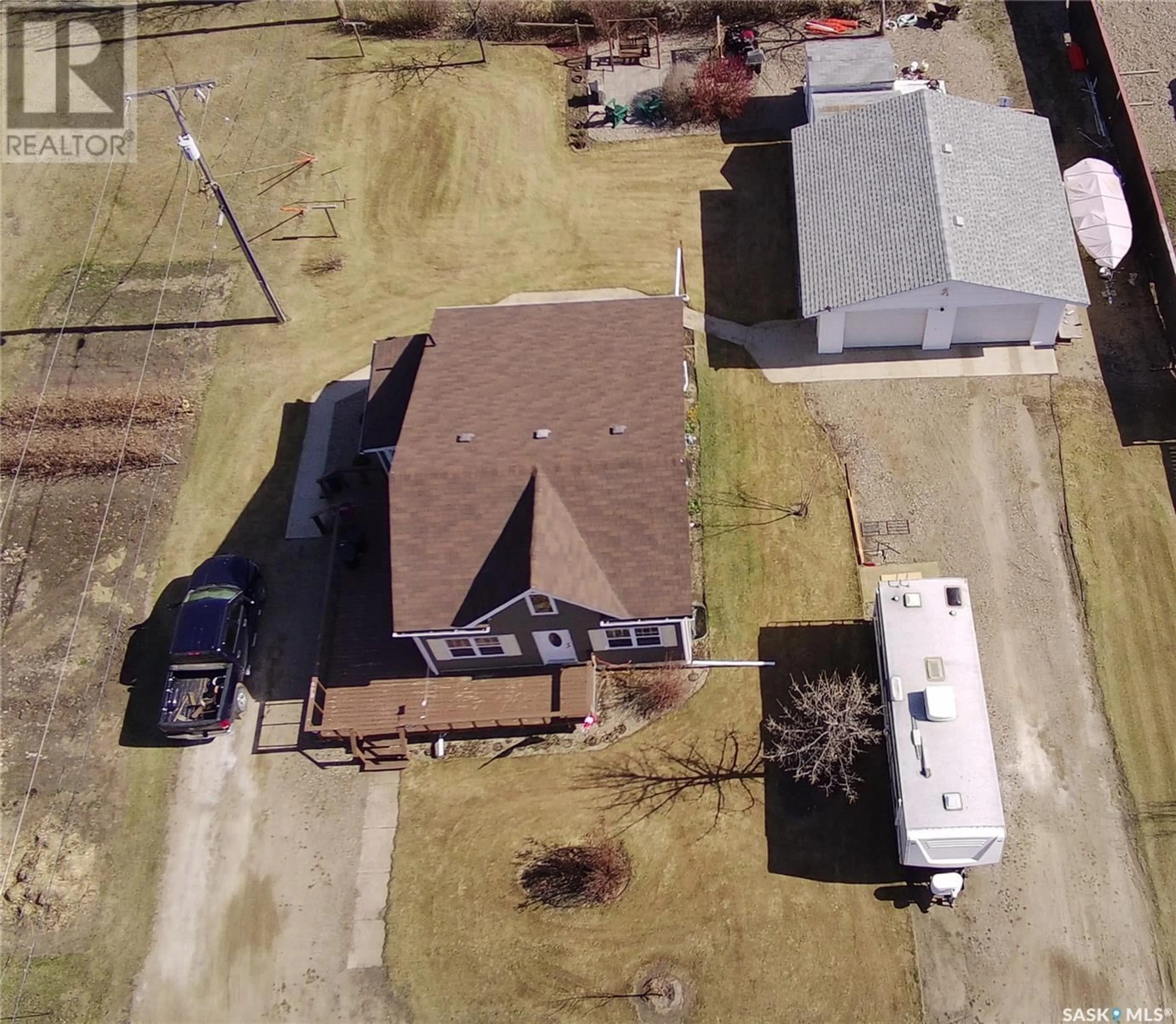 A pic from outside/outdoor area/front of a property/back of a property/a pic from drone, street for 190 2ND STREET, Meota Saskatchewan S0M1X0