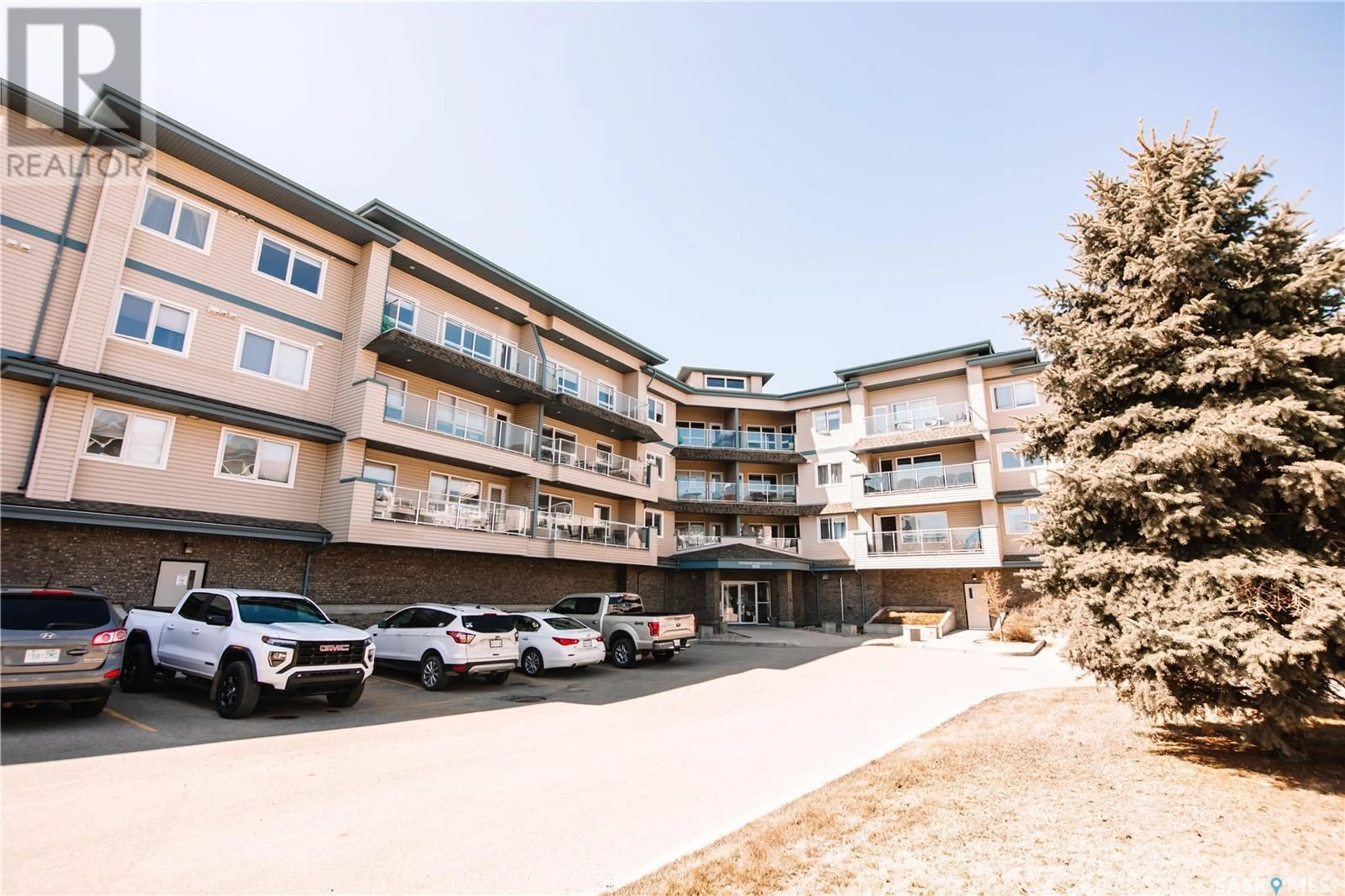 Patio, unknown for 308 - 2351 WINDSOR PARK ROAD, Regina Saskatchewan S4V1N4