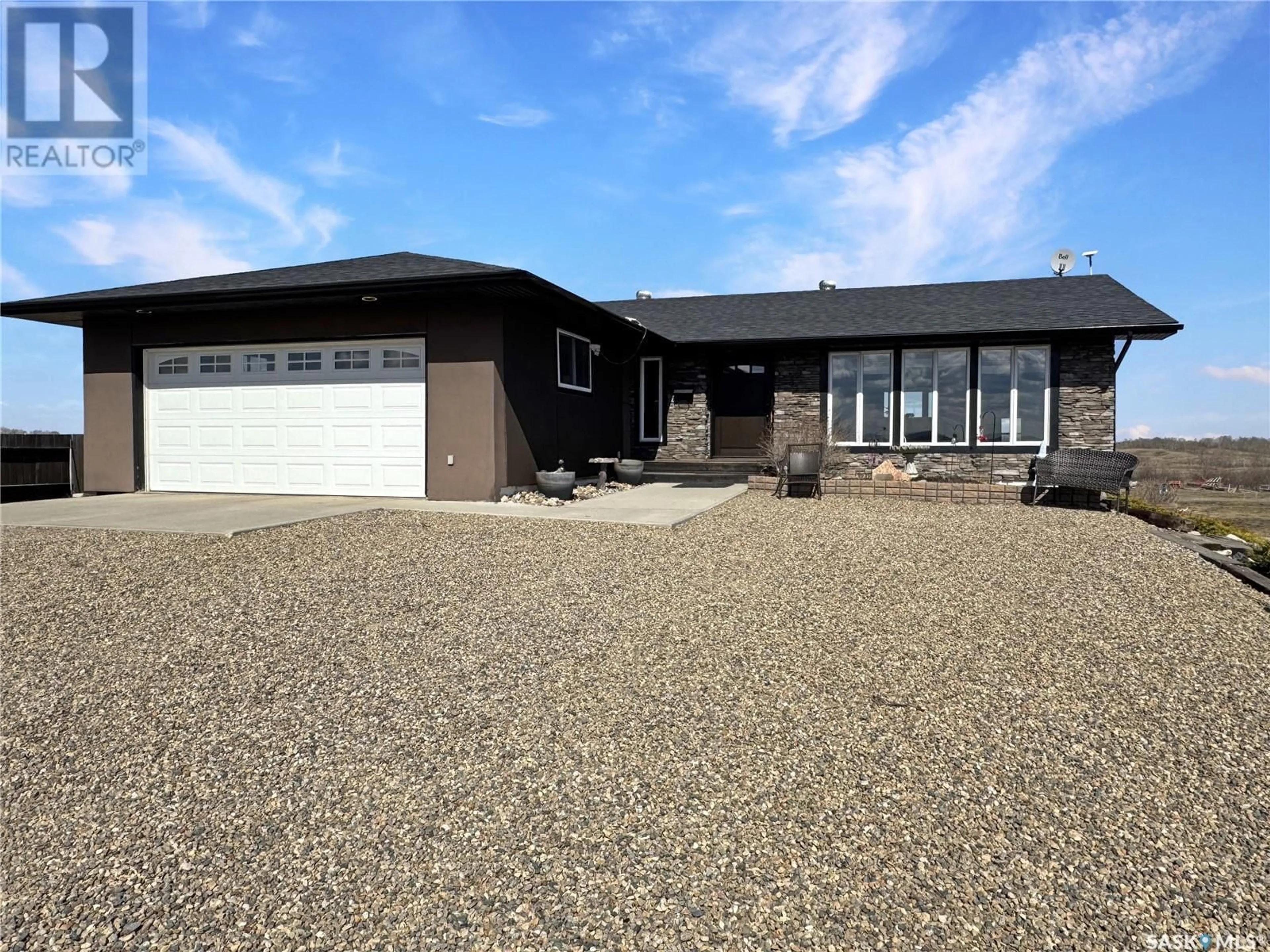 Home with vinyl exterior material, street for 5 BATTLE RIDGE ESTATES, Battle River Rm No. 438 Saskatchewan S0M0E0