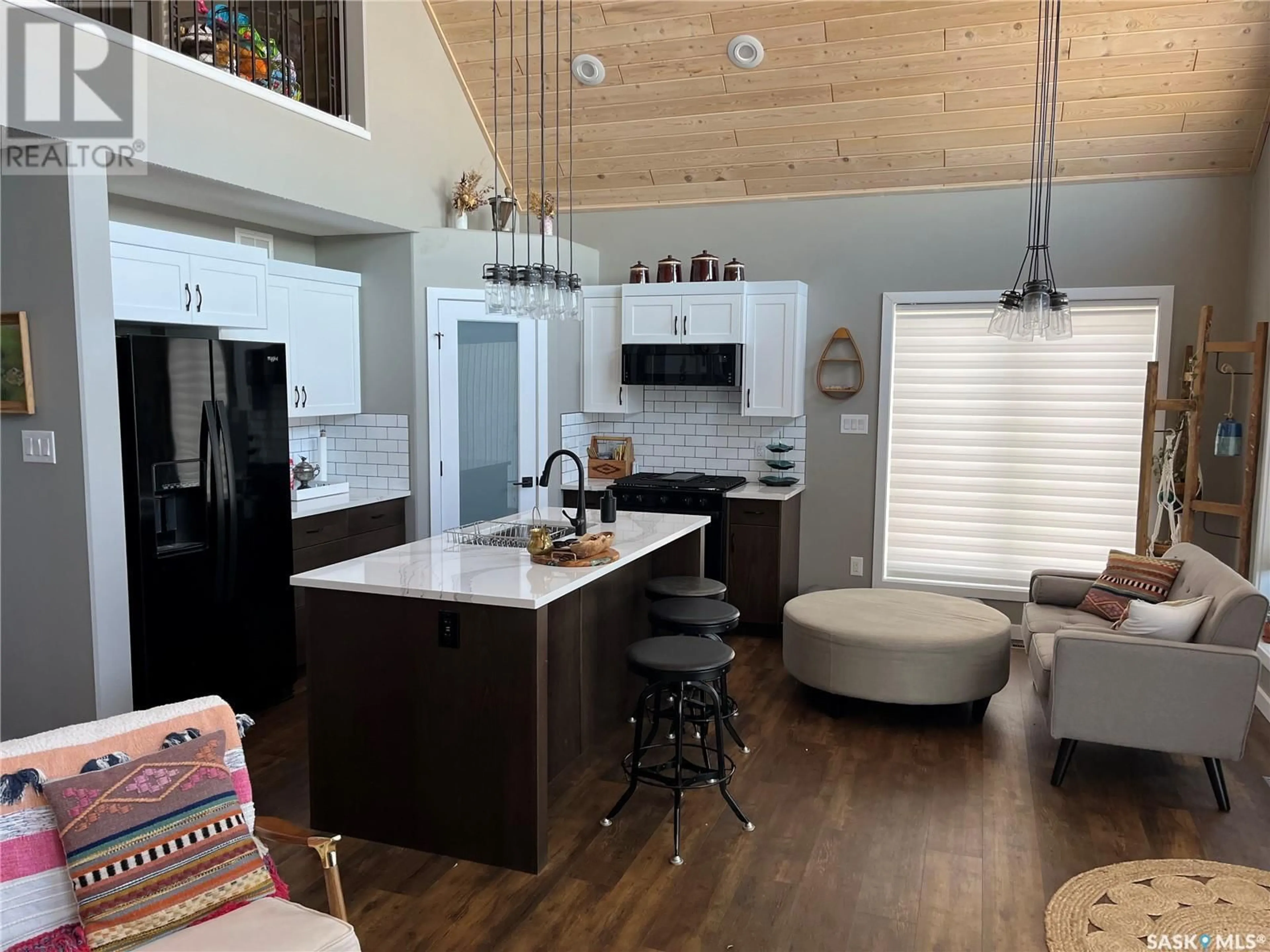 Open concept kitchen, unknown for 203 LAKESHORE DRIVE, Leslie Beach Saskatchewan S0A1A0