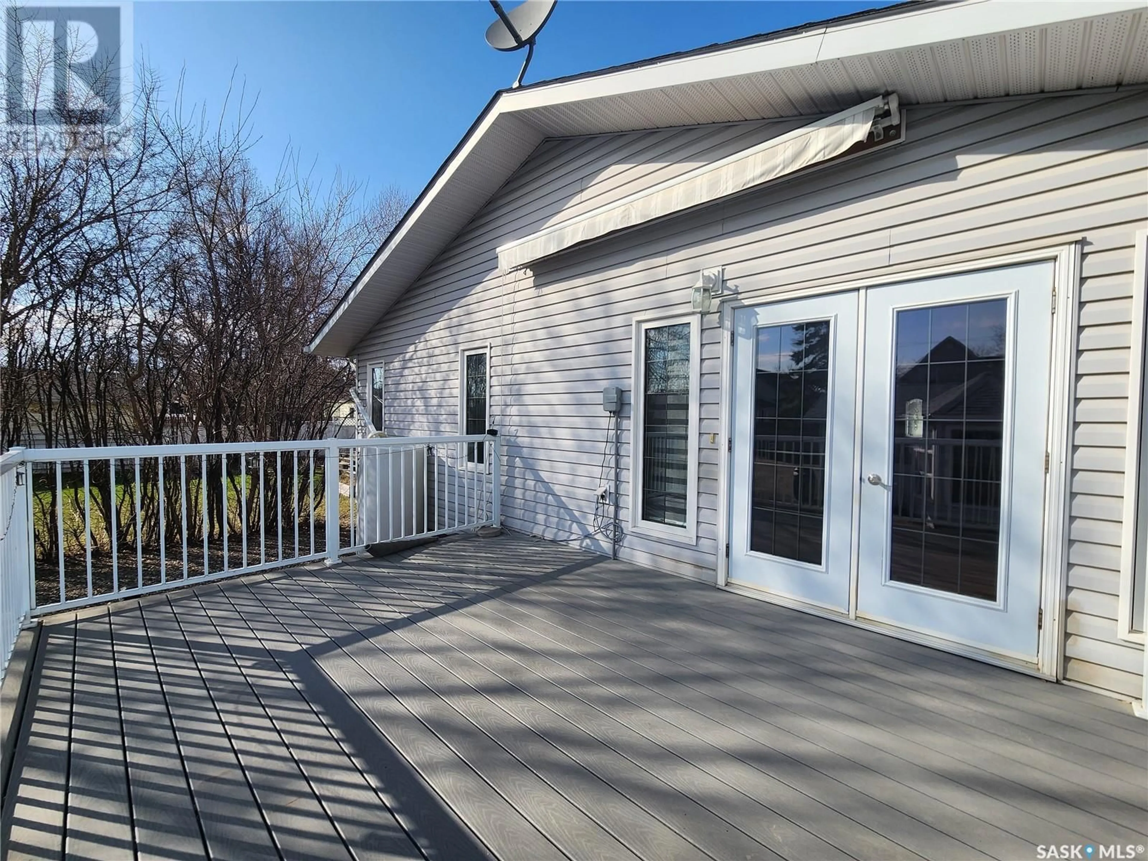 Patio, water/lake/river/ocean view for 133 10TH AVENUE, Melville Saskatchewan S0A2P0
