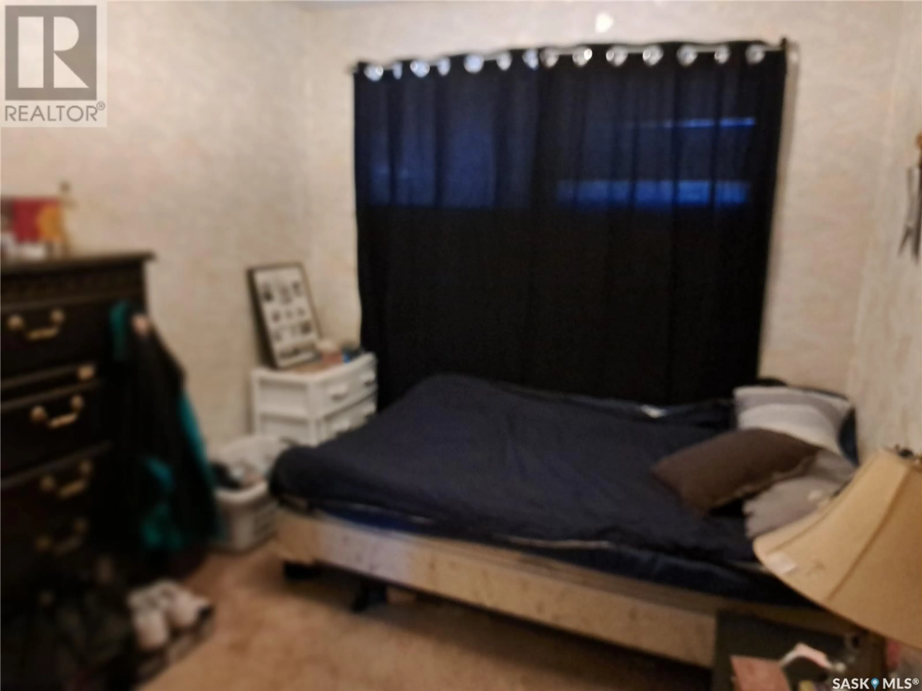 A pic of a room for 514 HILLIARD STREET, Saskatoon Saskatchewan S7M0G7