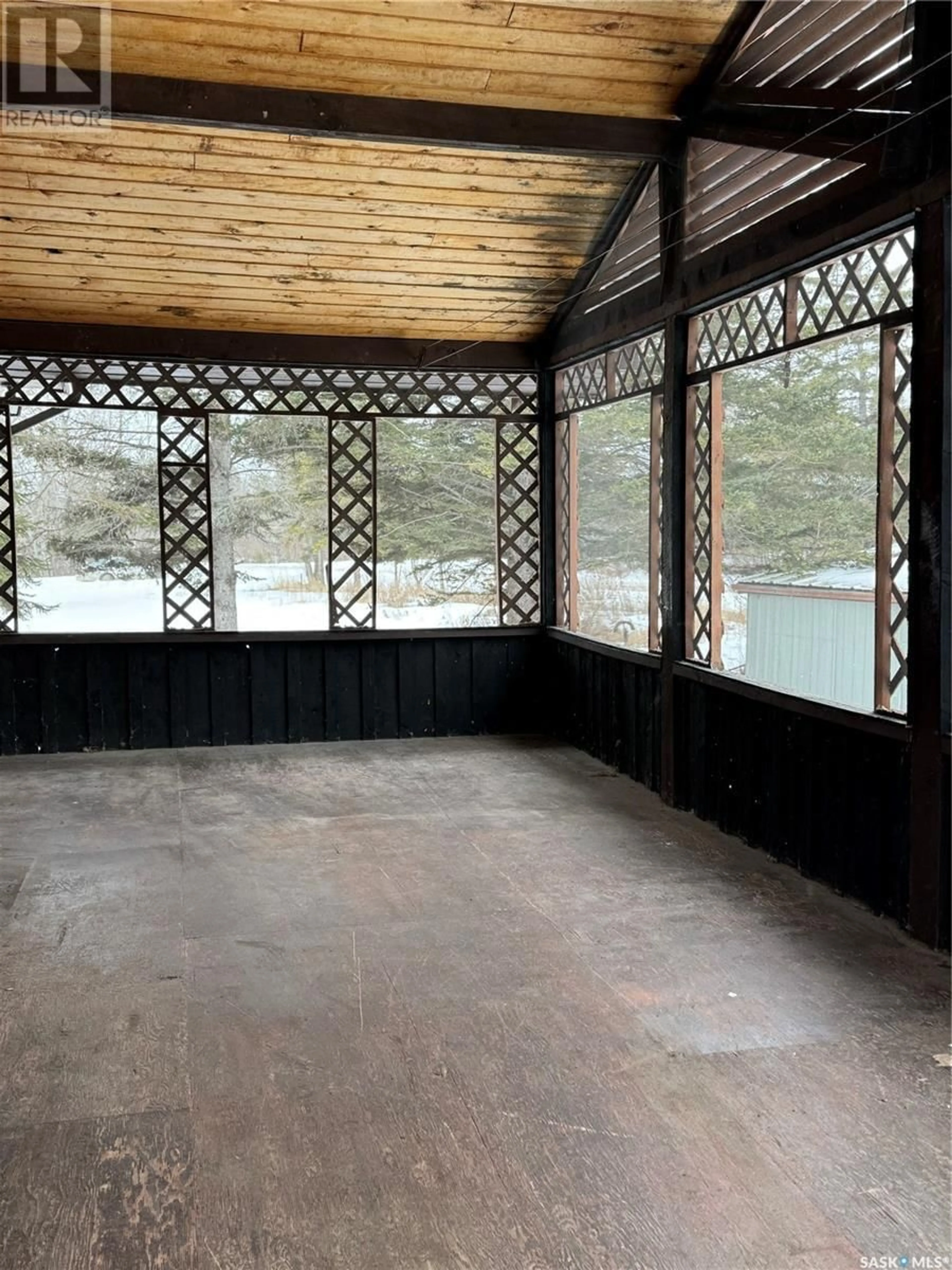 Indoor foyer for ACRES NORTH, Hudson Bay Rm No. 394 Saskatchewan S0E0Y0