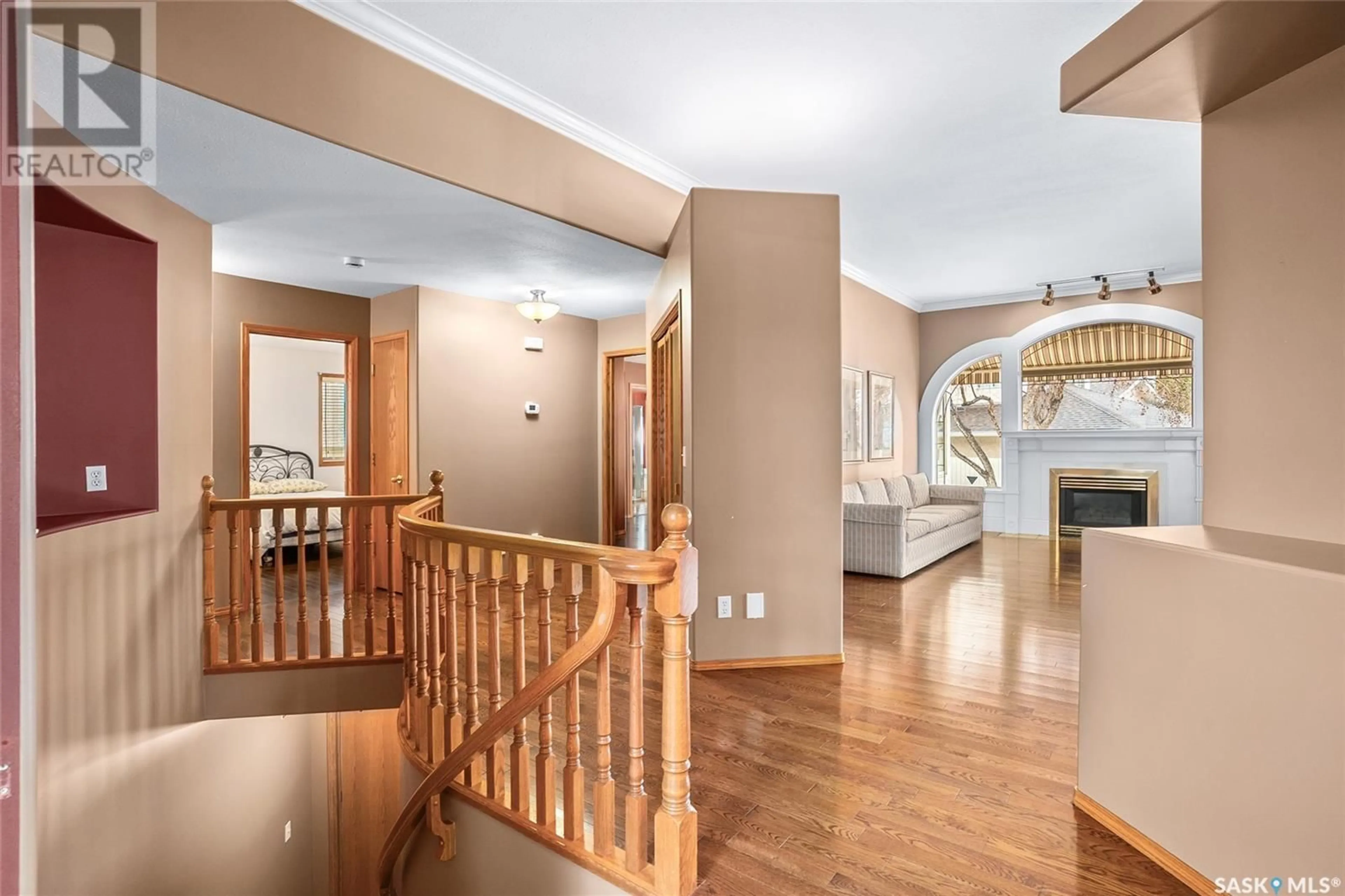 Indoor foyer for 202 COLLINS TERRACE, Saskatoon Saskatchewan S7N4K7