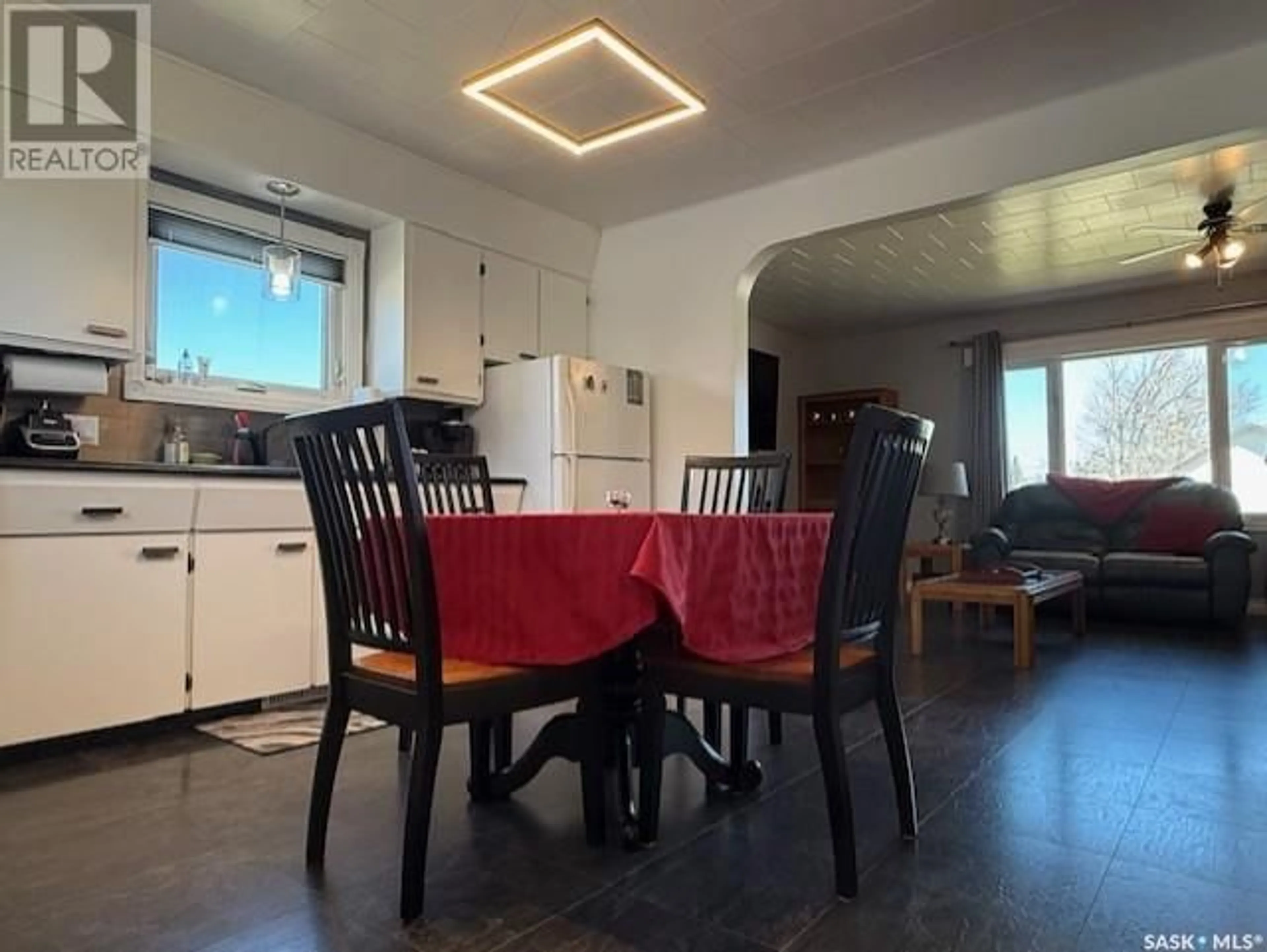 Dining room, unknown for 475 5TH AVENUE, Melville Saskatchewan S0A2P0