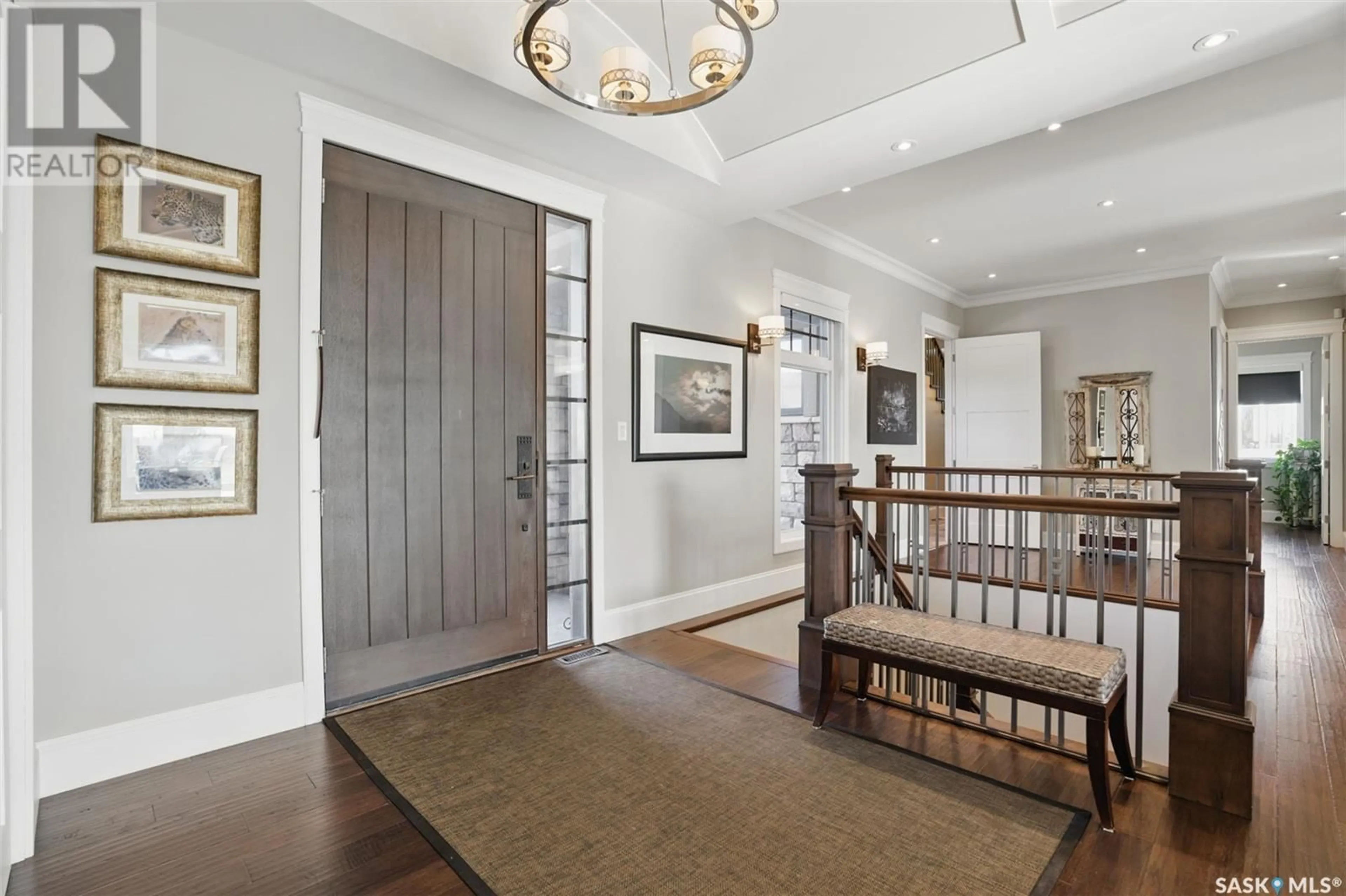 Indoor entryway for 602 - 56 CARTWRIGHT STREET, Saskatoon Saskatchewan S7T0G4