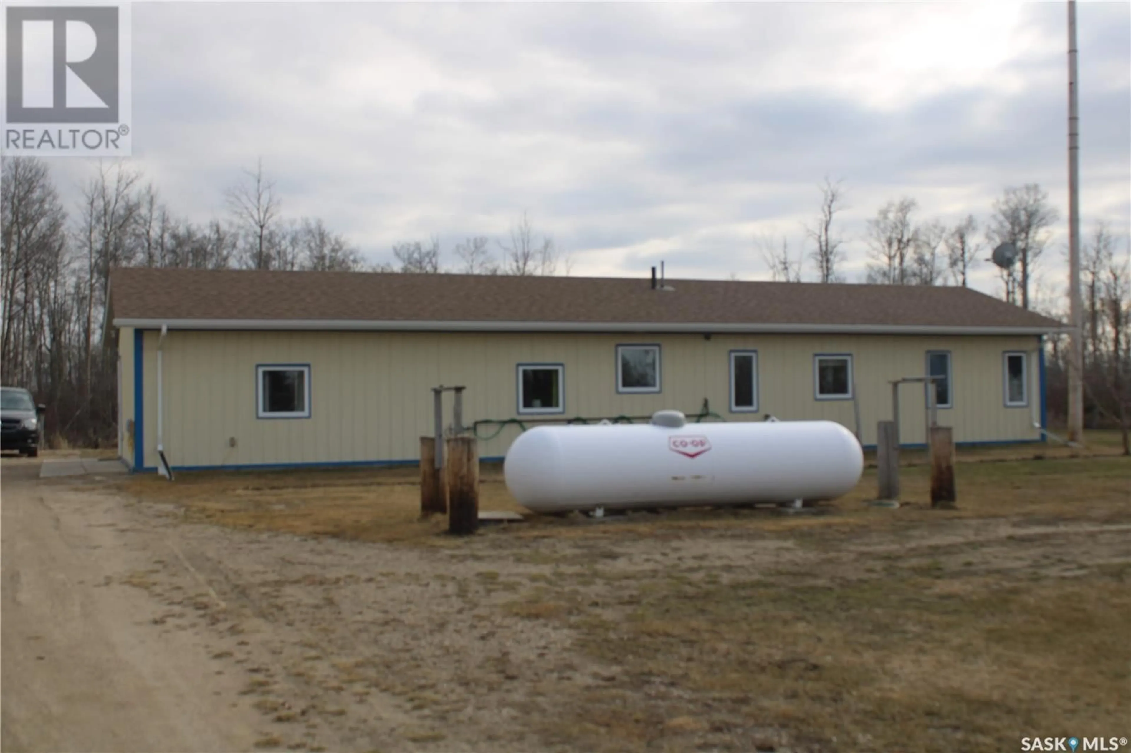 Home with vinyl exterior material, building for CG ACREAGE, Garry Rm No. 245 Saskatchewan S0A1R0