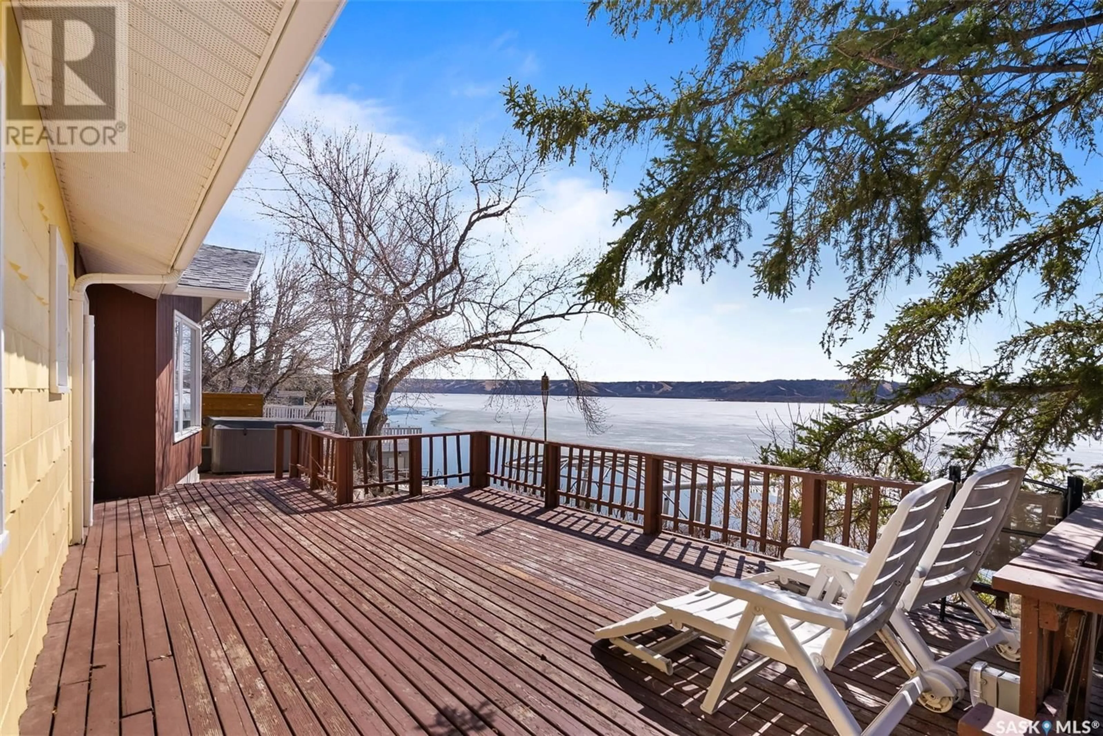 Patio, water/lake/river/ocean view for 446 PASQUA LAKE ROAD, Pasqua Lake Saskatchewan S0G1S0