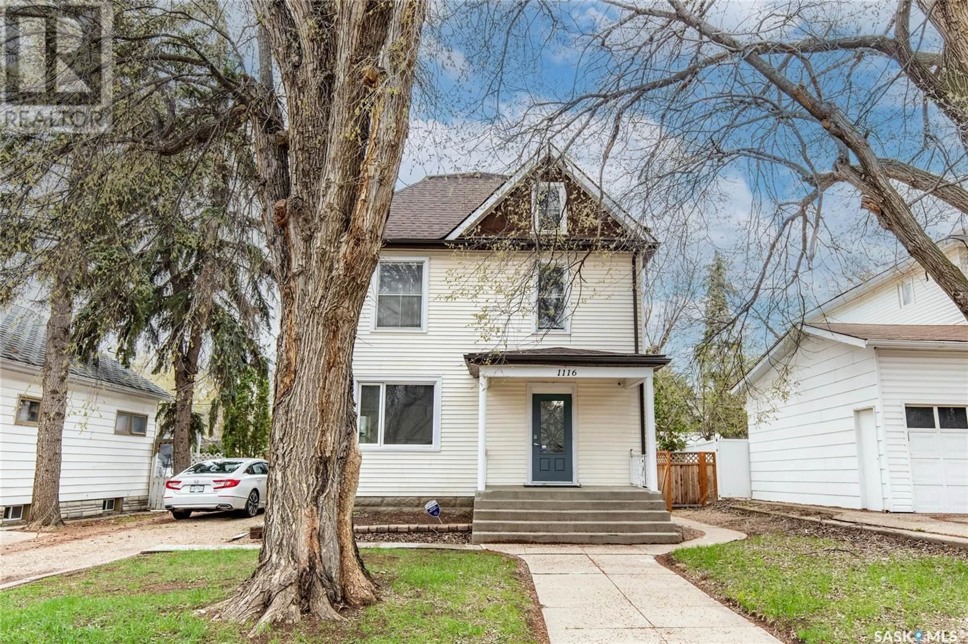 Unknown for 1116 1ST AVENUE, Moose Jaw Saskatchewan S6H3W7