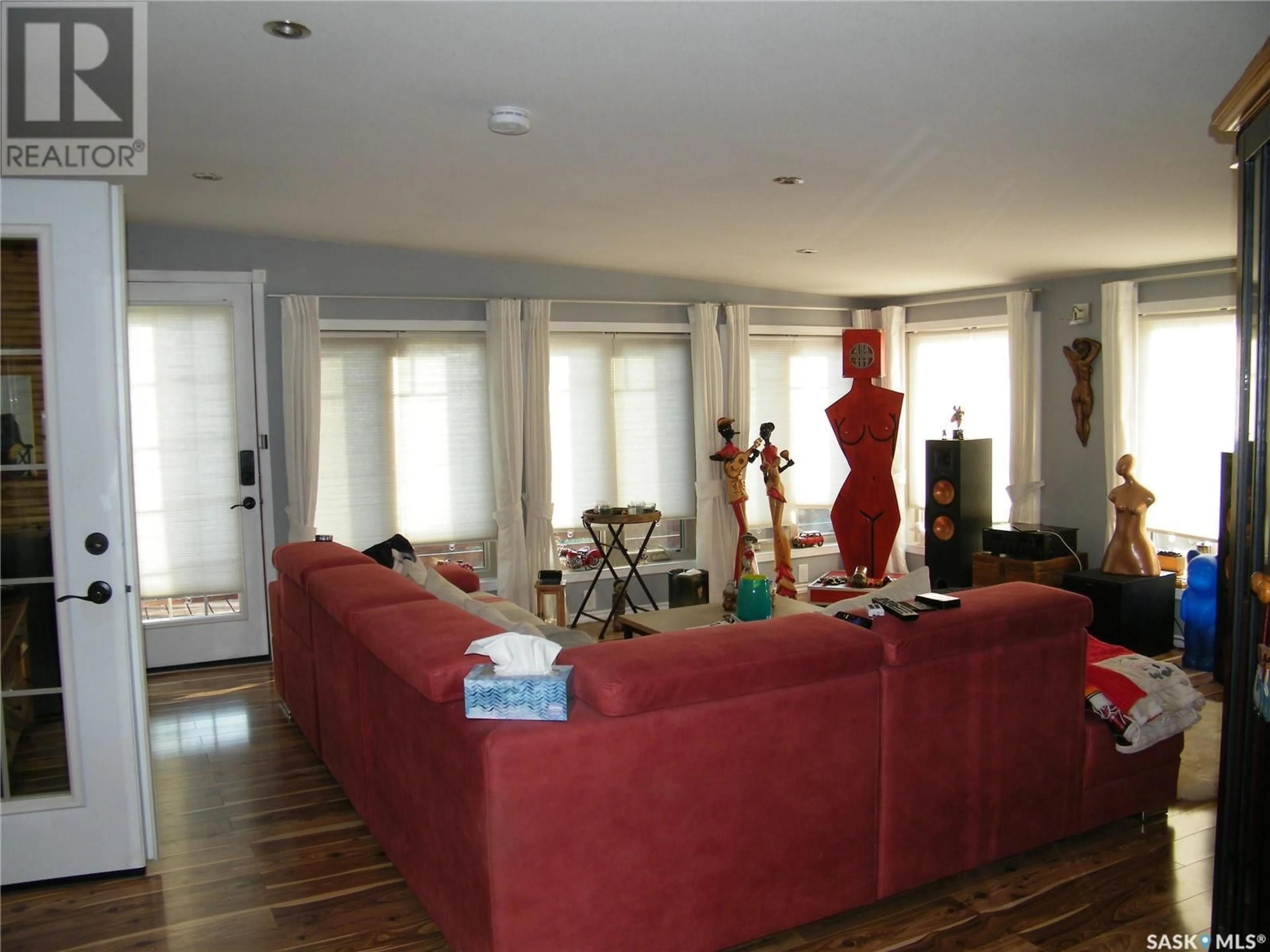 Living room with furniture, unknown for 43 LAKESHORE DRIVE, Lucien Lake Saskatchewan S0K2X0