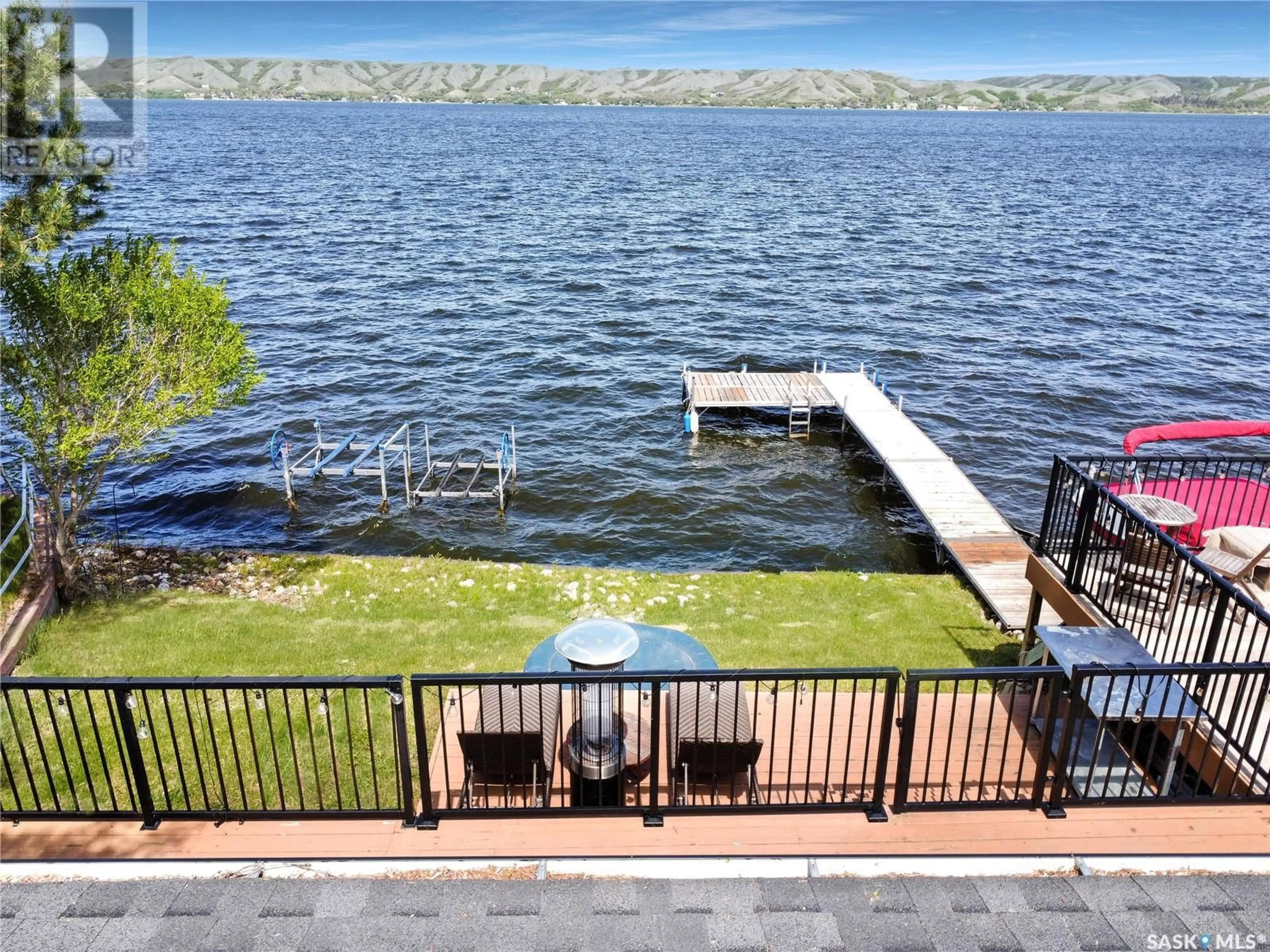 Patio, water/lake/river/ocean view for 111 B-SAY-TAH ROAD, Echo Lake Saskatchewan S0G1S0