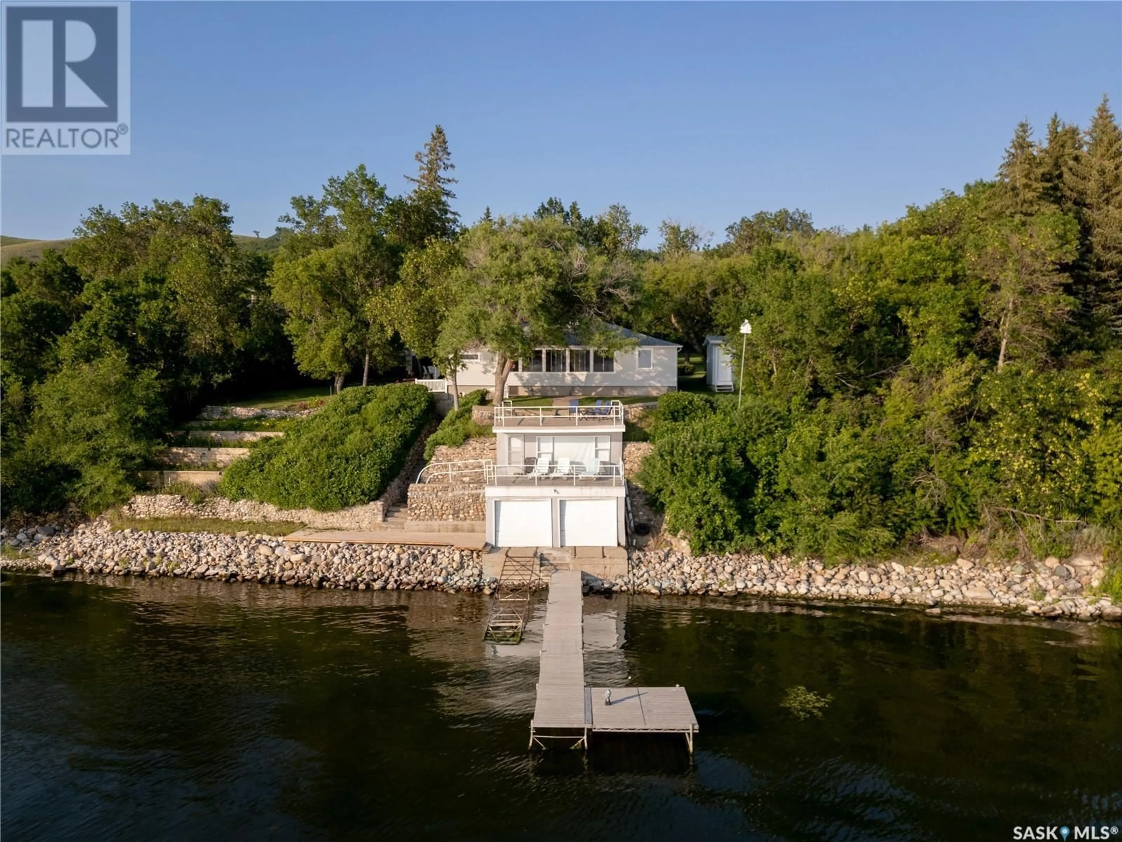 A pic from outside/outdoor area/front of a property/back of a property/a pic from drone, water/lake/river/ocean view for 290 S KATEPWA DRIVE, Katepwa Beach Saskatchewan S0G2K0