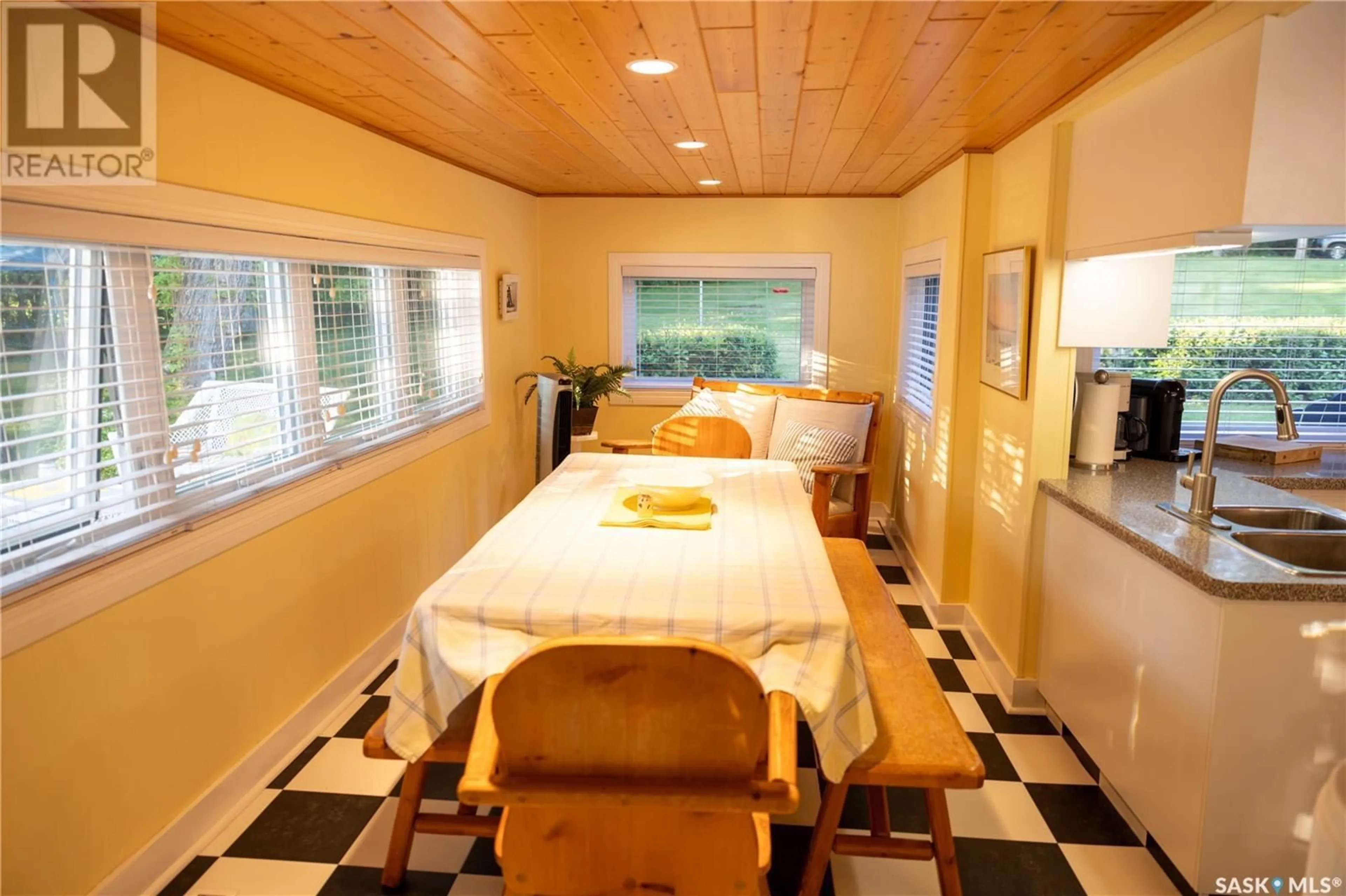 Dining room, ceramic/tile floor for 290 S KATEPWA DRIVE, Katepwa Beach Saskatchewan S0G2K0