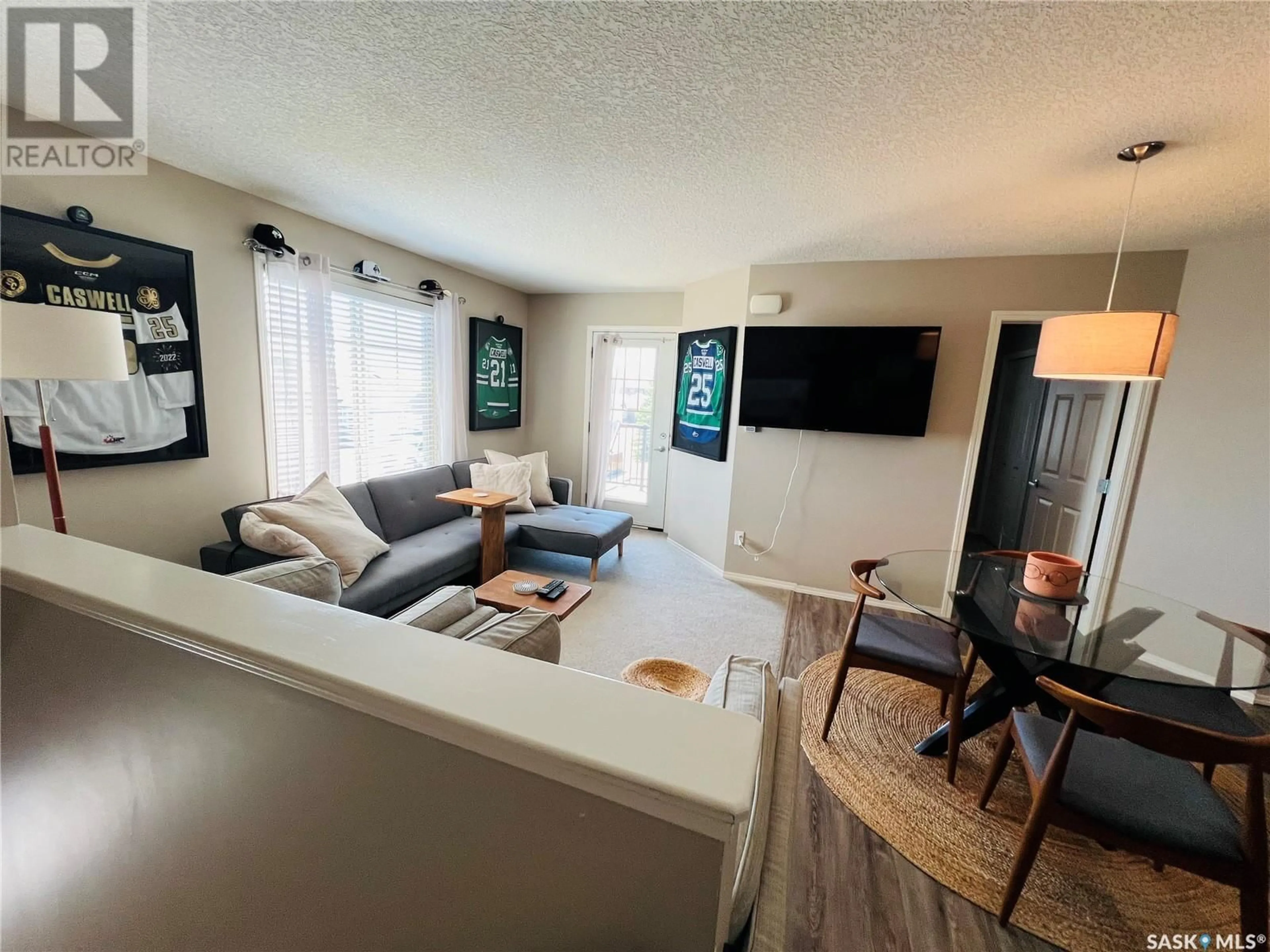 Living room with furniture, unknown for 122 700 BATTLEFORD TRAIL, Swift Current Saskatchewan S9H4V9