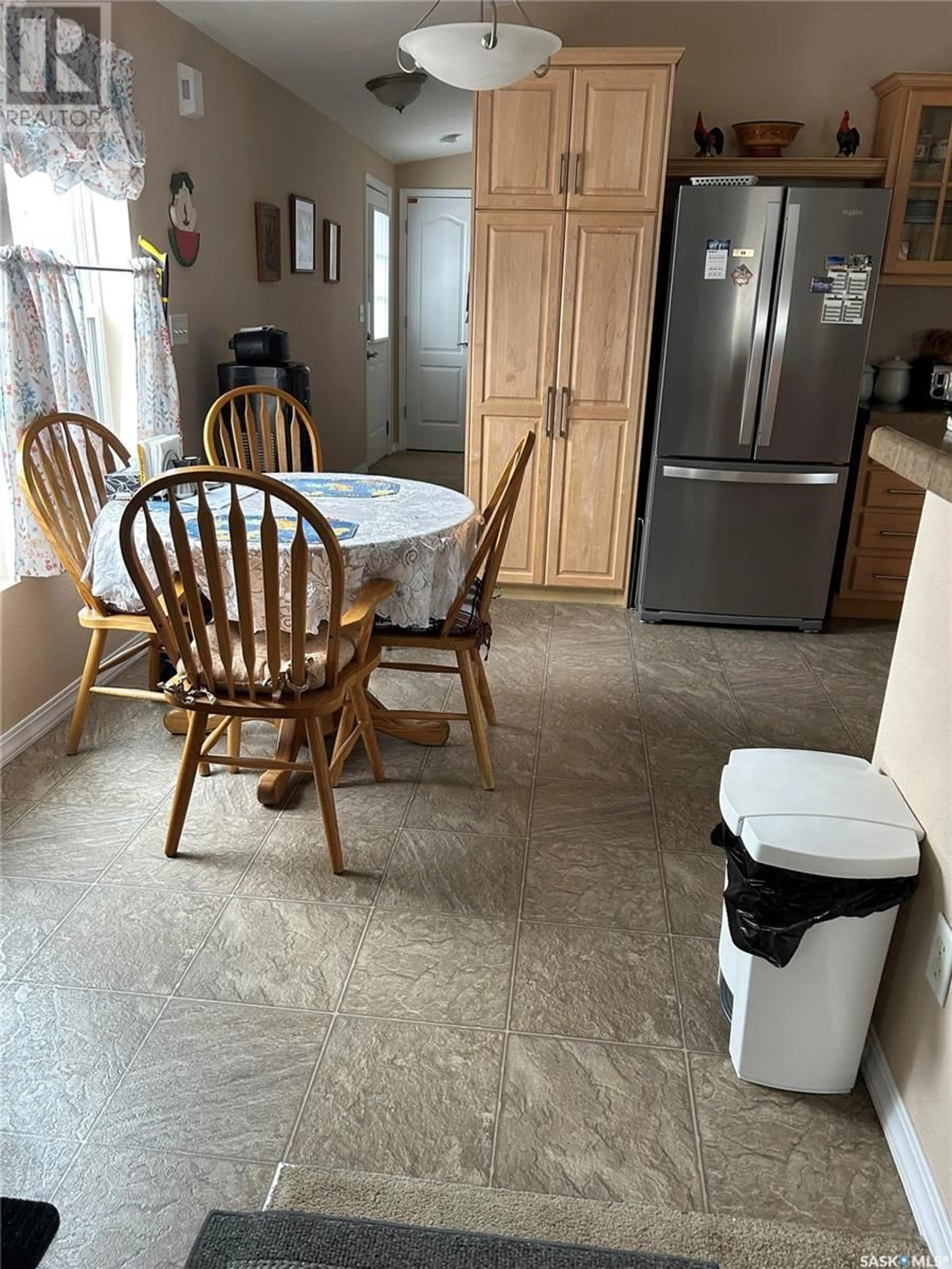 A pic of a room for G9 - 1455 9TH AVENUE, Moose Jaw Saskatchewan S6J1C6