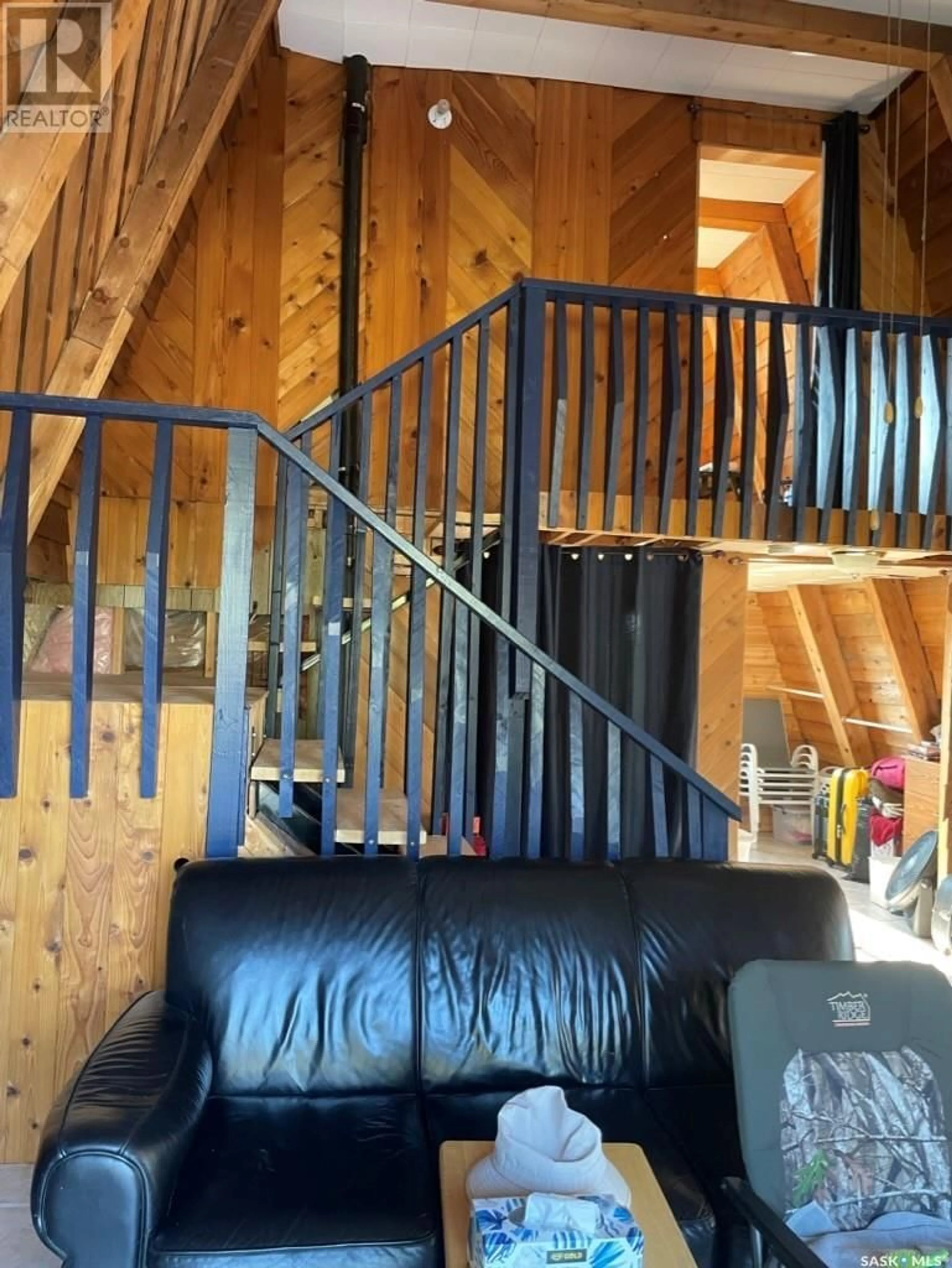 Stairs for 1127 DEERFOOT TRAIL, Burgis Beach Saskatchewan S0A0L0