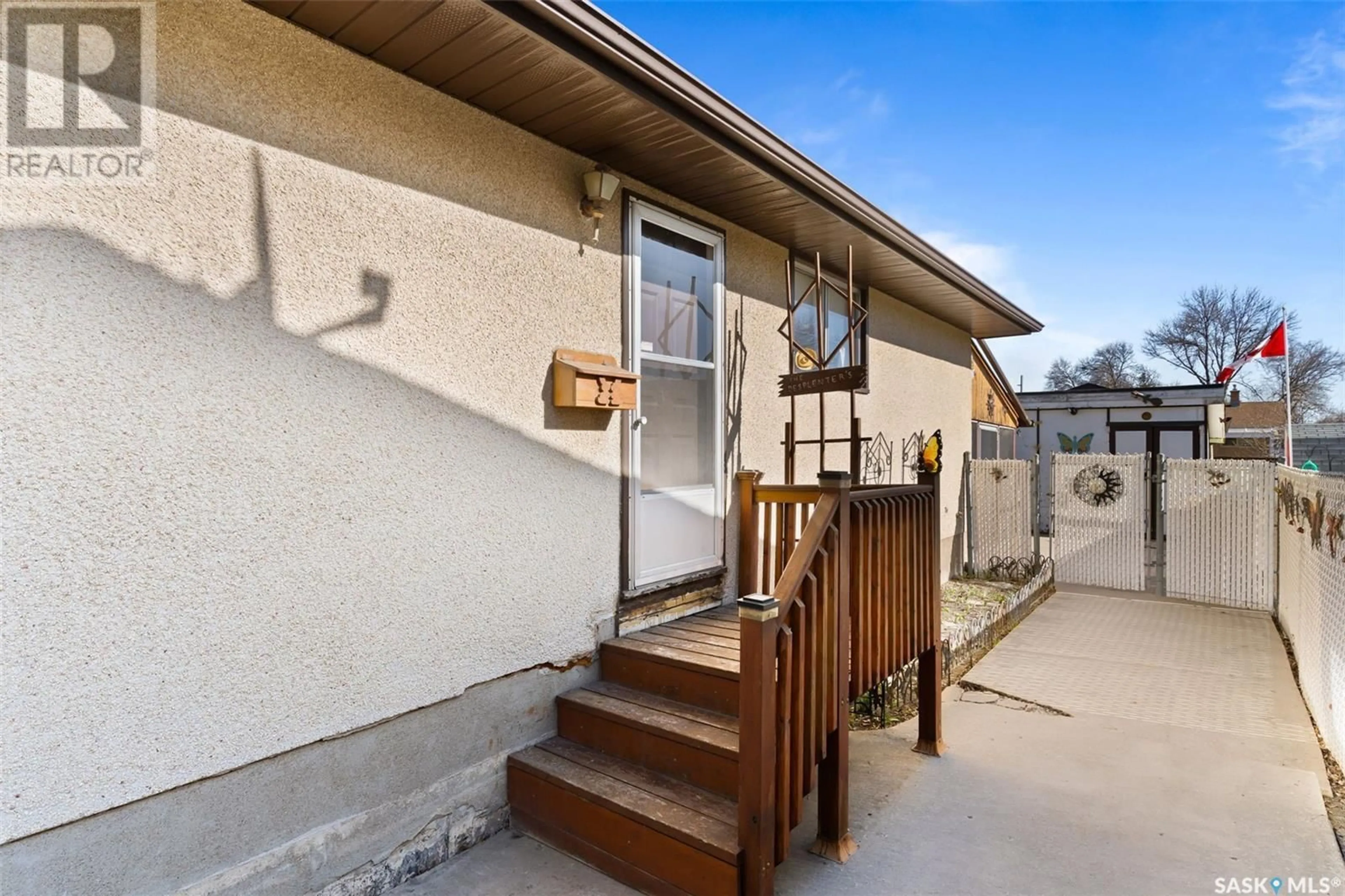 Unknown for 2335 DEWDNEY AVENUE, Regina Saskatchewan S4N4C4