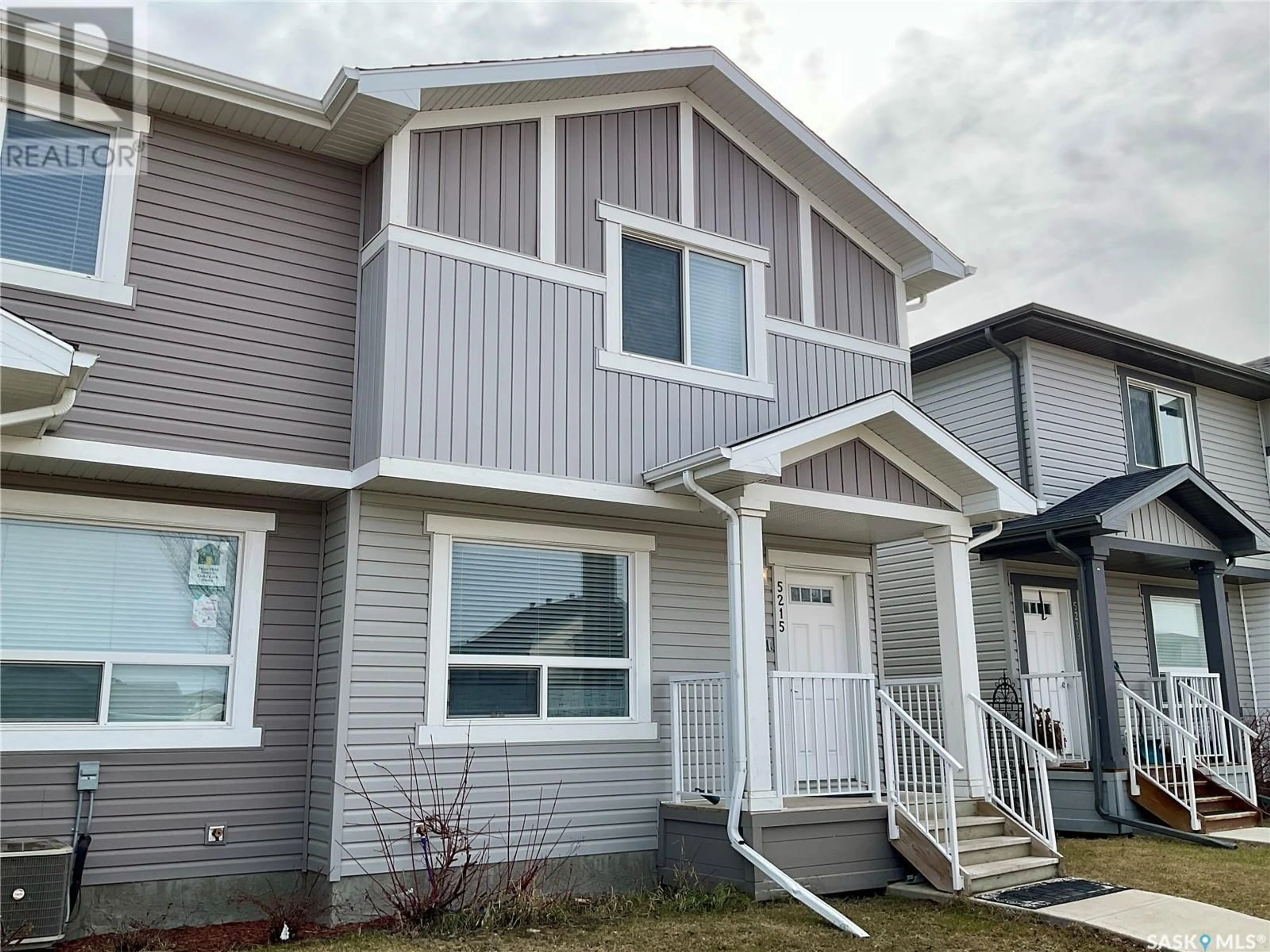 Home with vinyl exterior material, street for 5215 BEACON WAY, Regina Saskatchewan S4W0H8