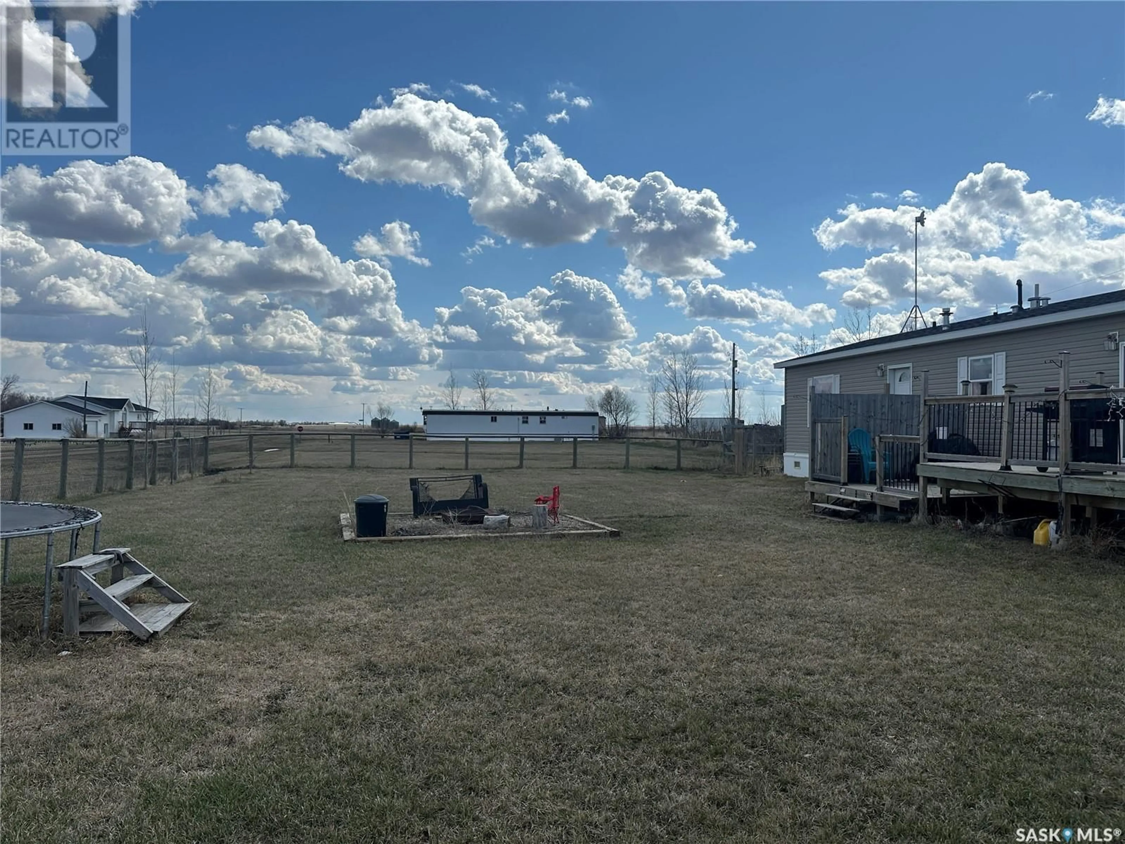 A pic from outside/outdoor area/front of a property/back of a property/a pic from drone, unknown for 201 MAIN STREET, Griffin Saskatchewan S0C1G0