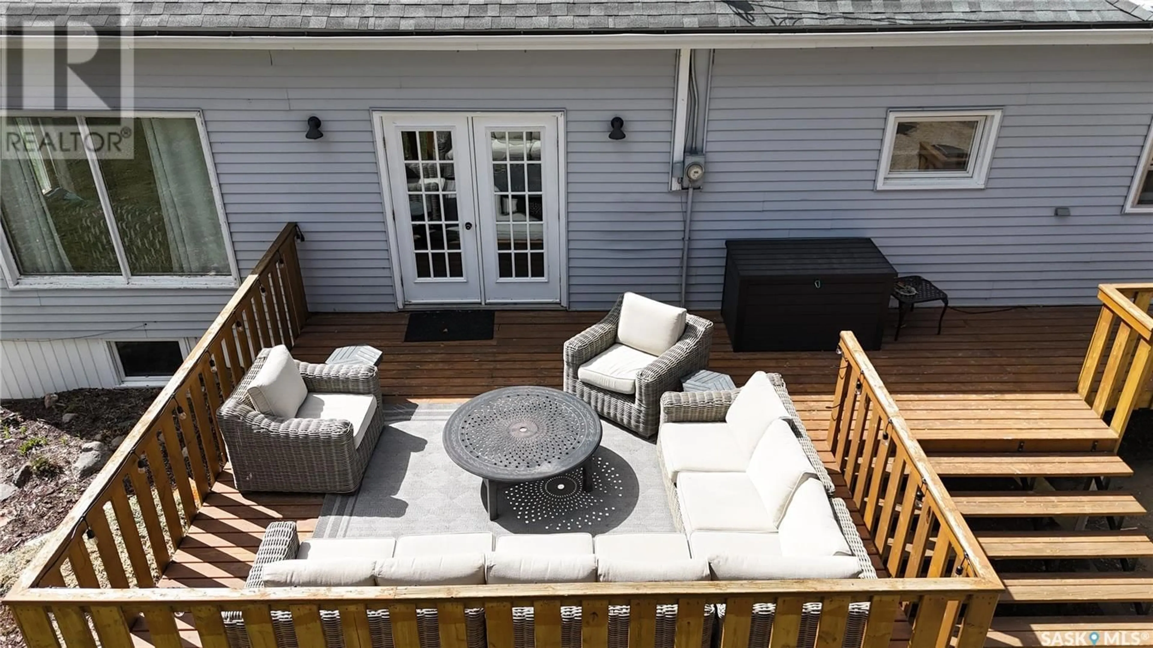Patio, street for 303 STANLEY STREET, Elbow Saskatchewan S0H1J0